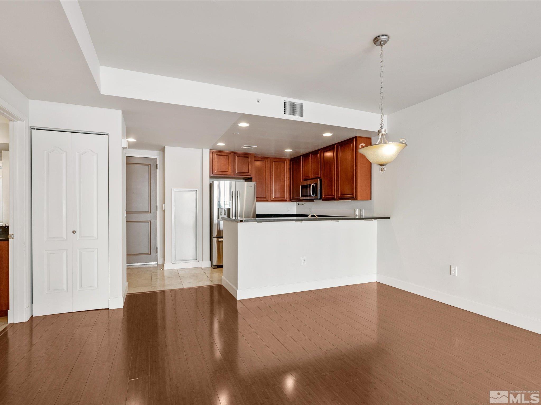 Photo #5: 250003755 Listing: Photo #5