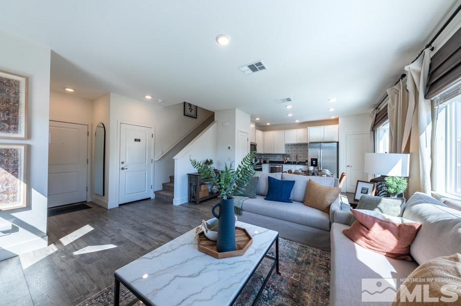 Photo #4: 250003772 Listing 