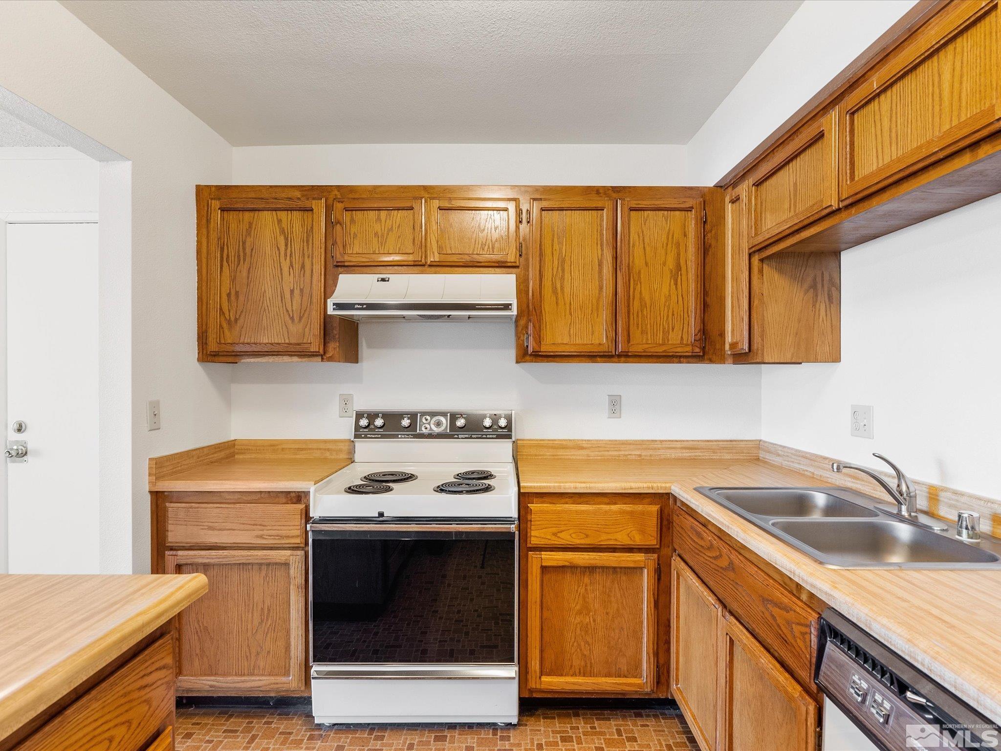 Photo #11: 250003875 Listing: Photo #11