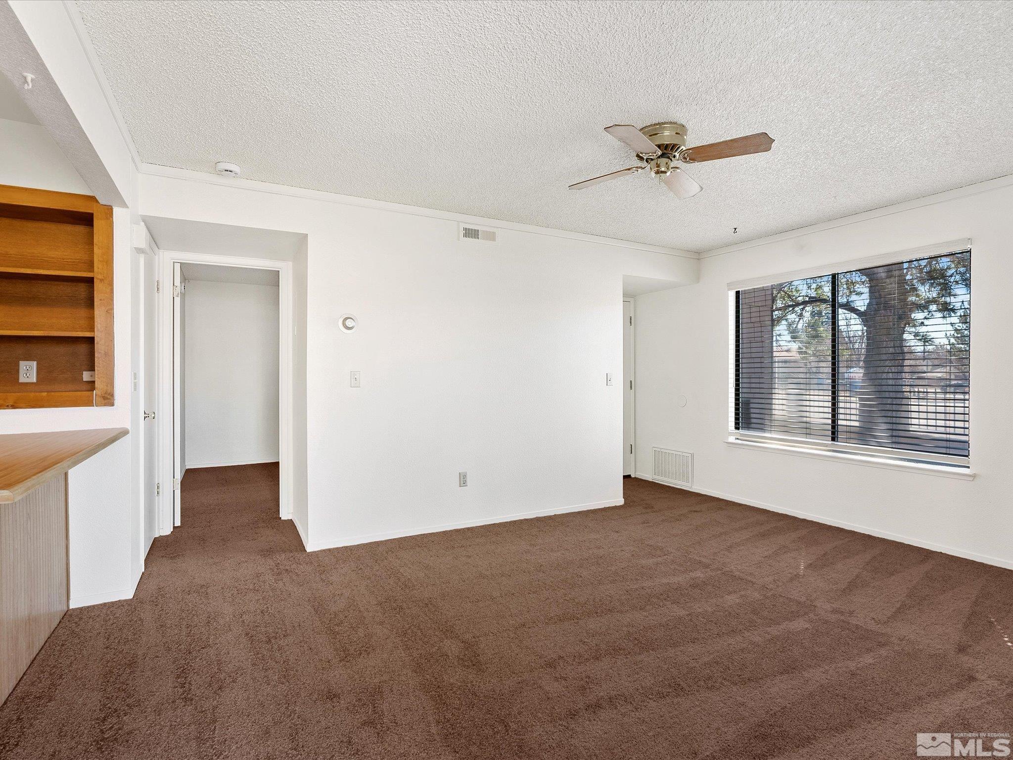 Photo #4: 250003875 Listing 
