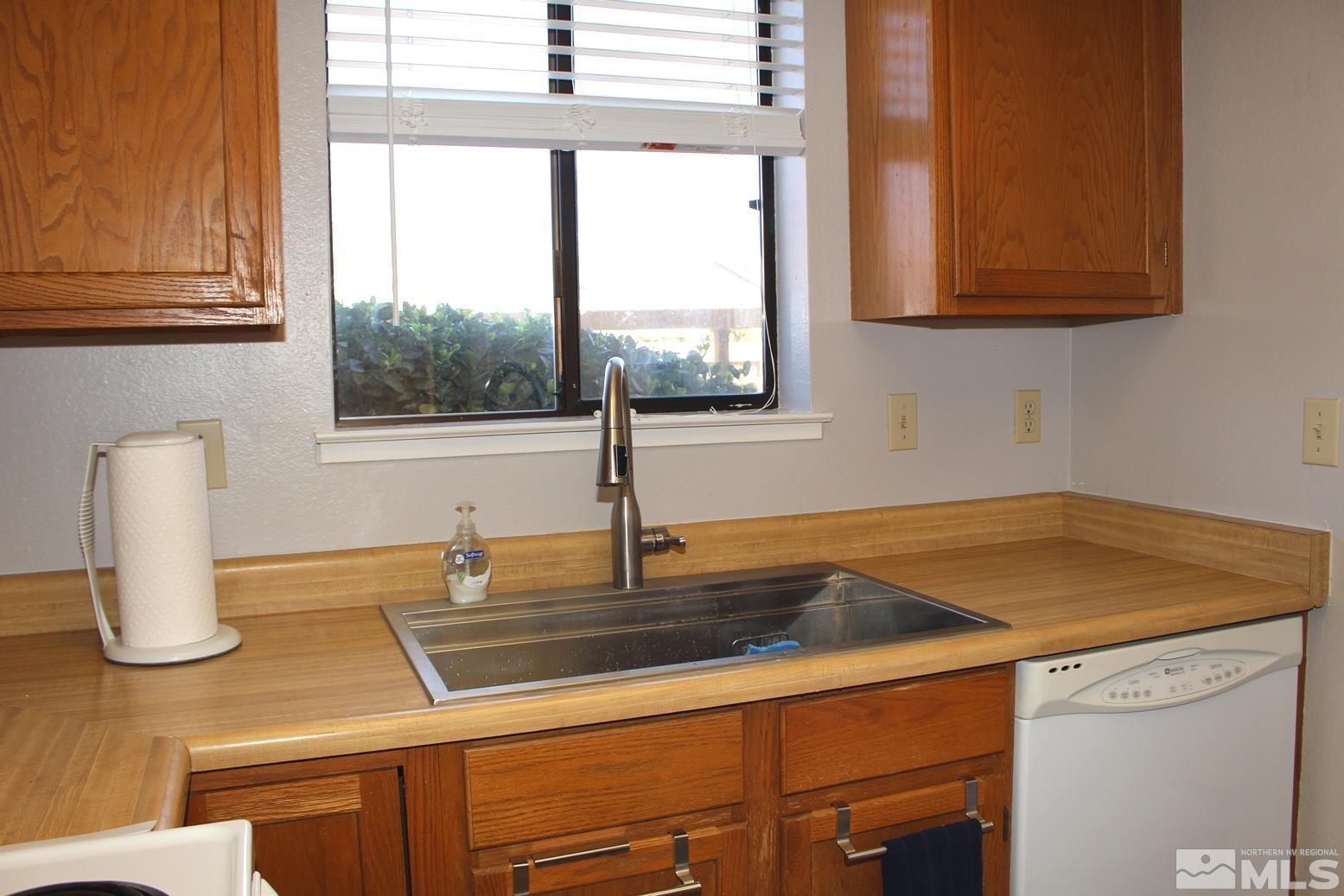 Photo #5: 250003878 Listing 