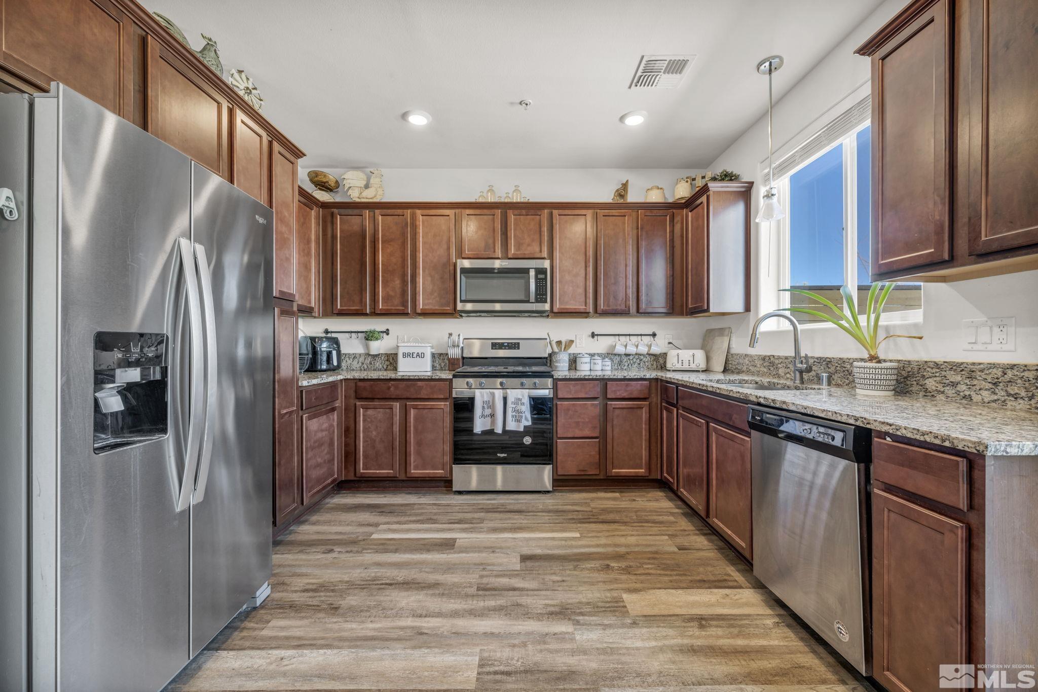 Photo #8: 250003920 Listing: Photo #8