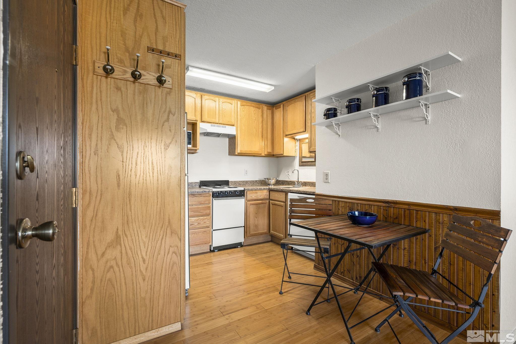 Photo #3: 250004078 Listing 