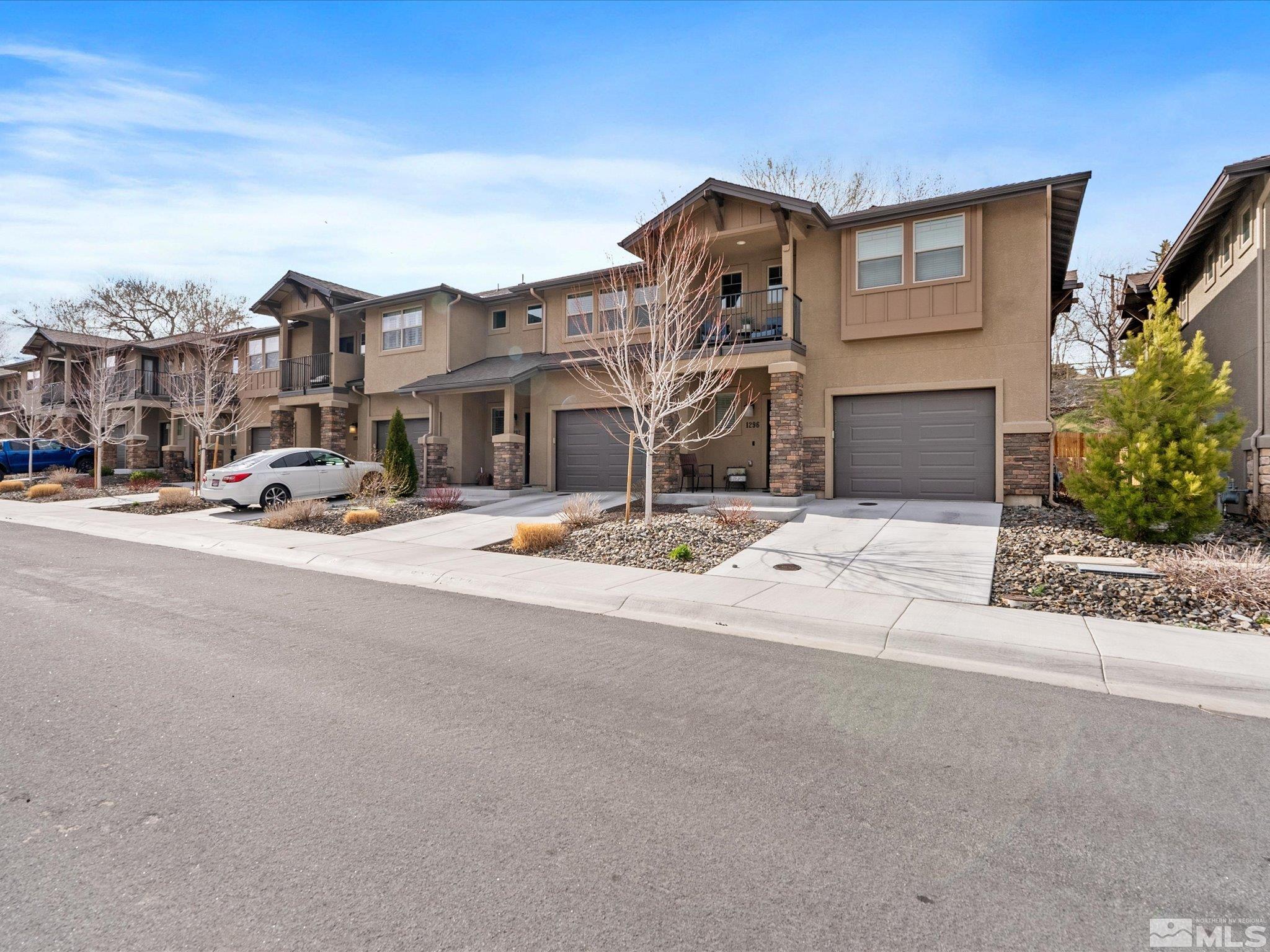 Photo #2: 250004192 Listing 