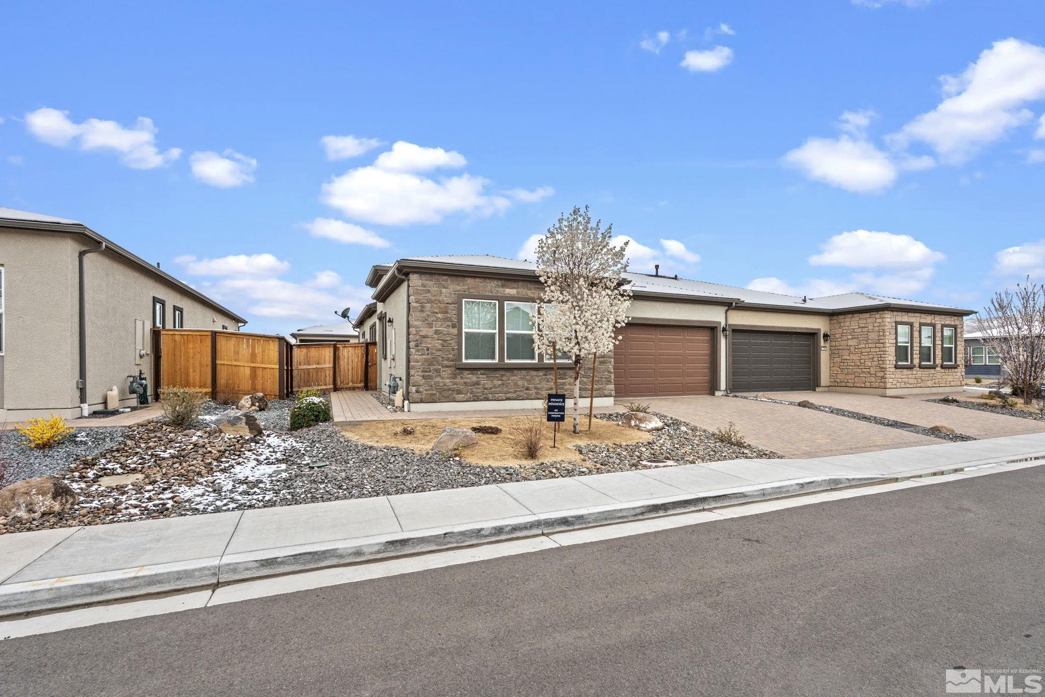 Photo #3: 250004203 Listing: Photo #3