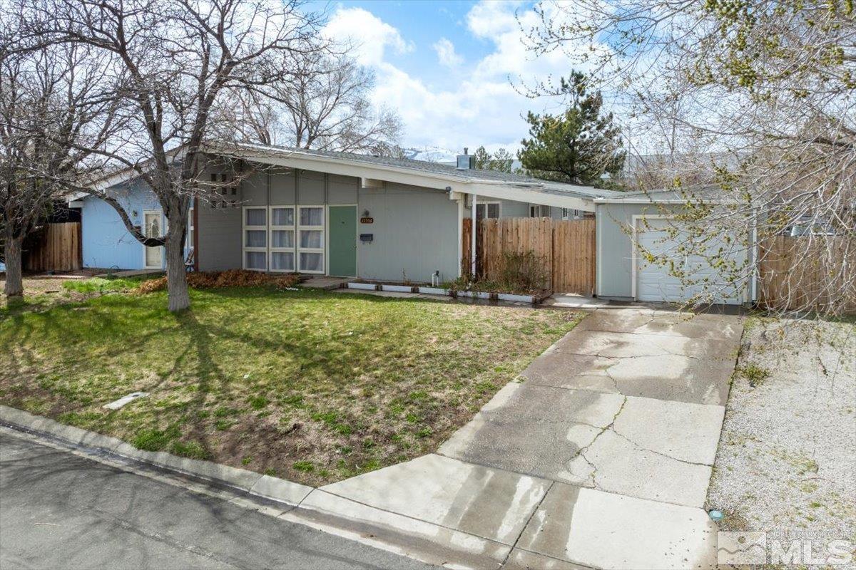 Photo #3: 250004426 Listing 