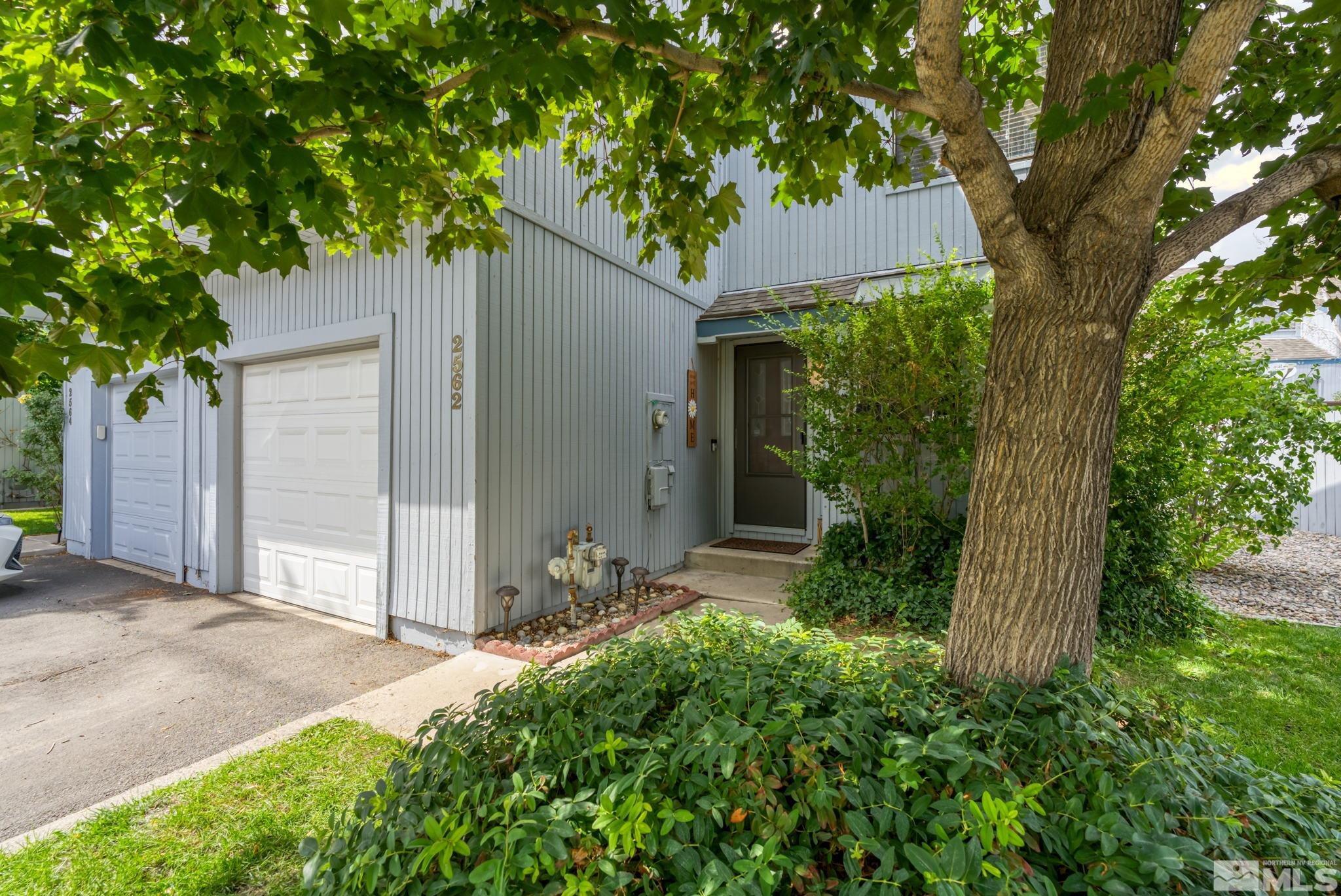 More Details about MLS # 250004427 : 2562 GARFIELD DRIVE