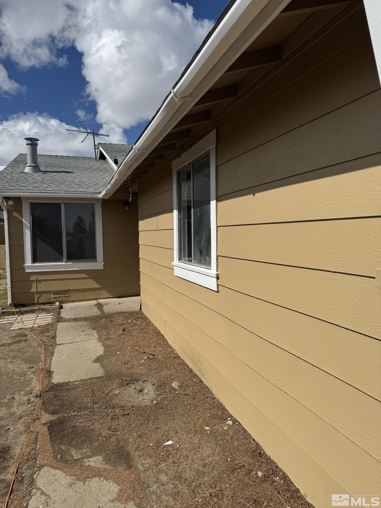 Photo #3: 250004572 Listing 