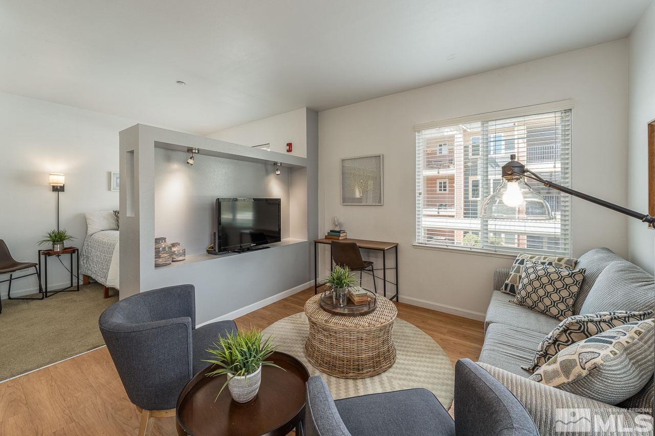 Photo #3: 250004603 Listing 