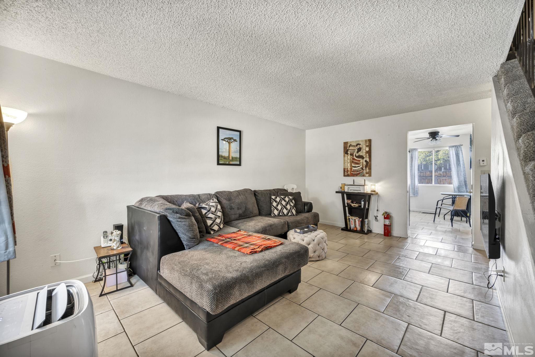 Photo #3: 250004626 Listing 
