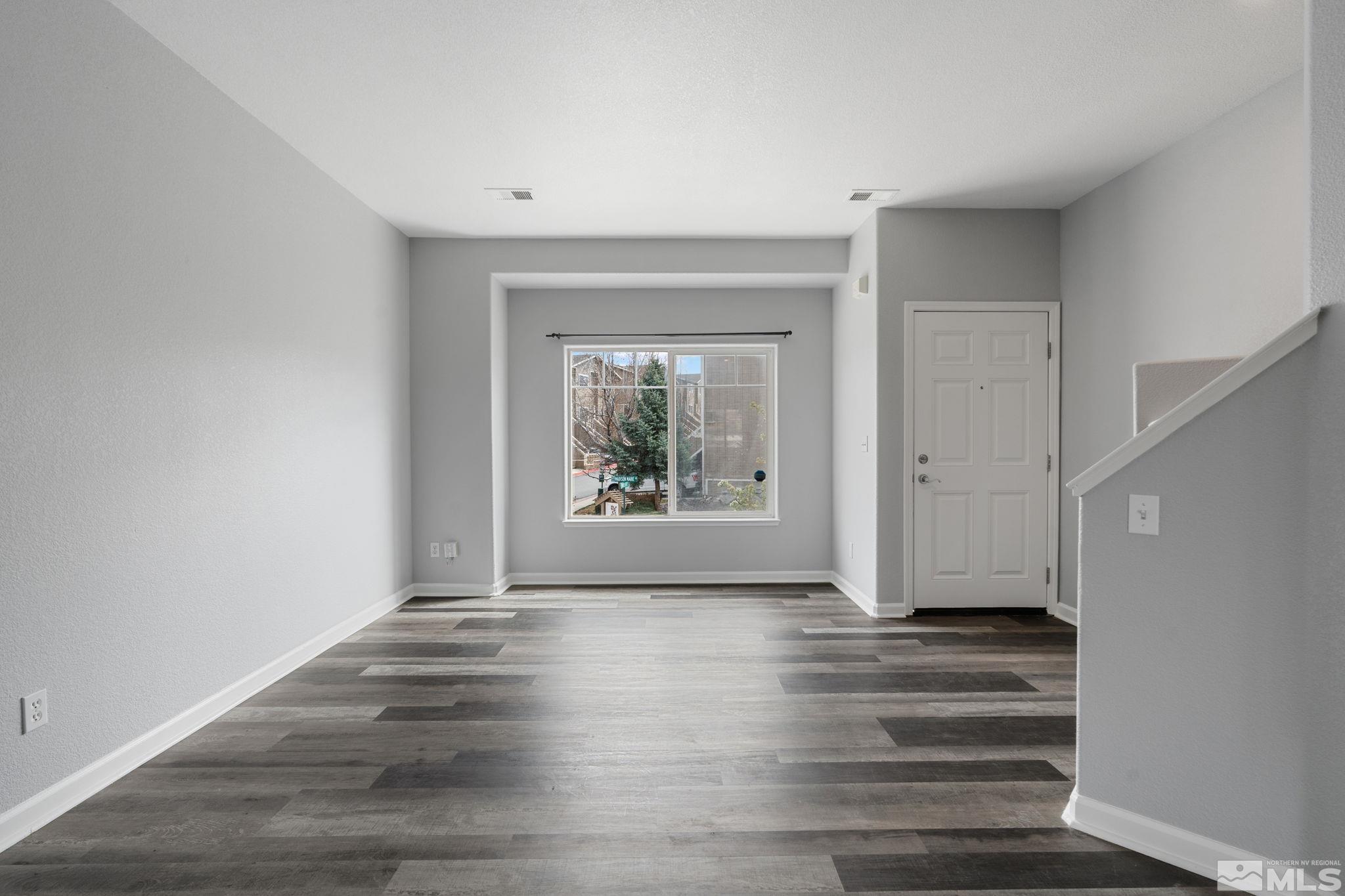 Photo #8: 250004654 Listing: Photo #8