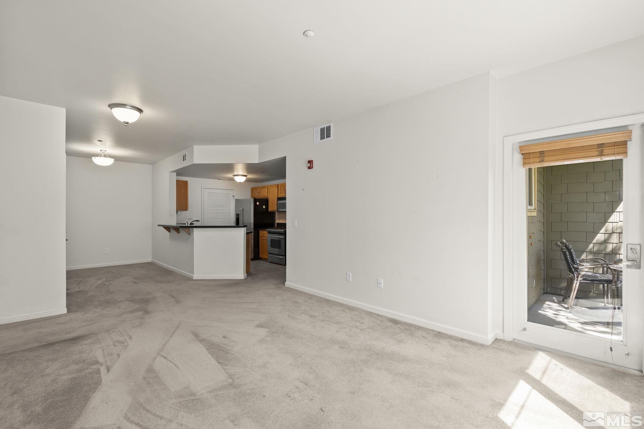 Photo #6: 250004941 Listing 