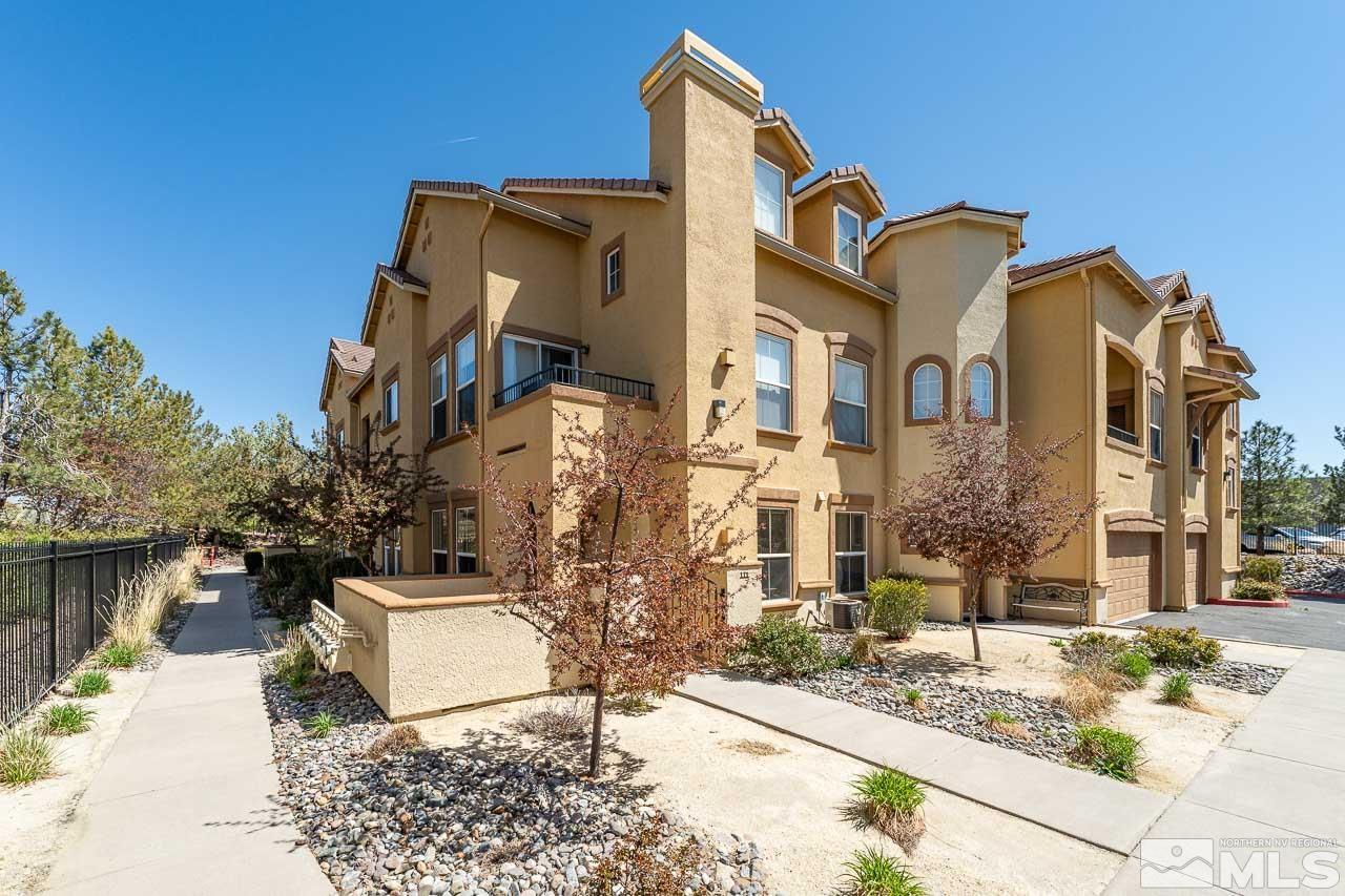 More Details about MLS # 250005001 : 17000 WEDGE PARKWAY#UNIT 111