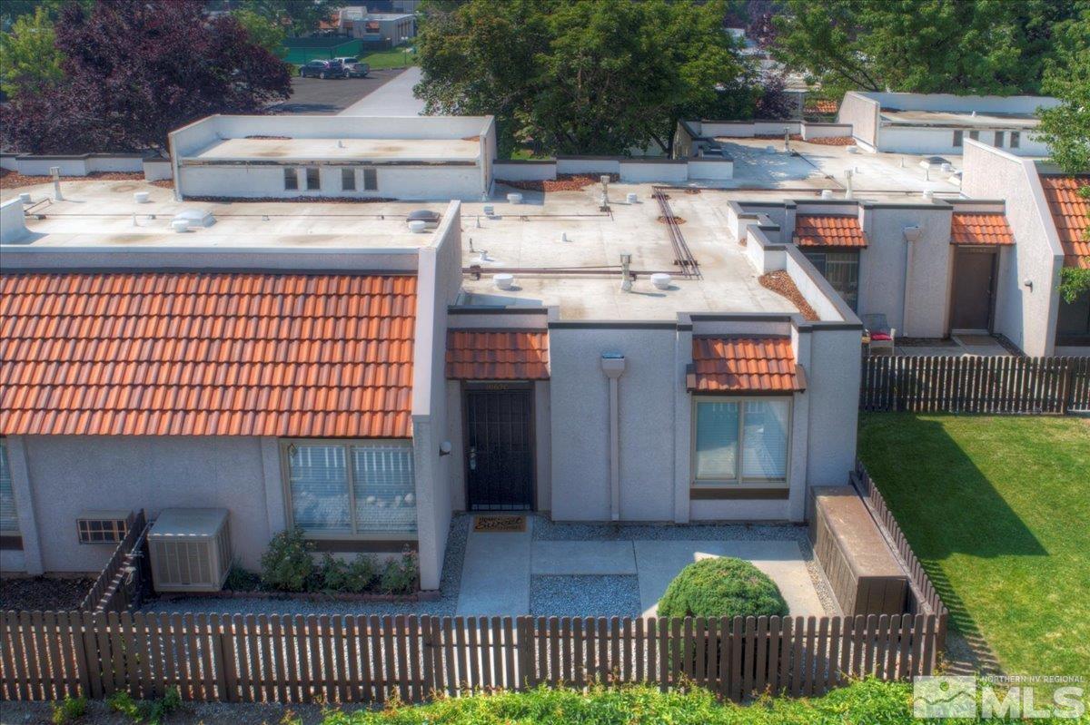 Browse active condo listings in SUNRISE VILLAS