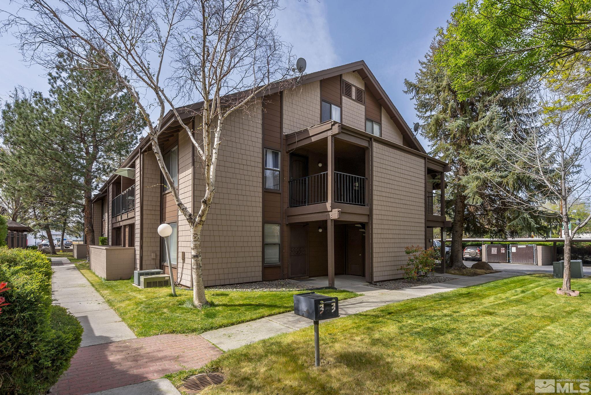 More Details about MLS # 250005311 : 1465 E PECKHAM#9