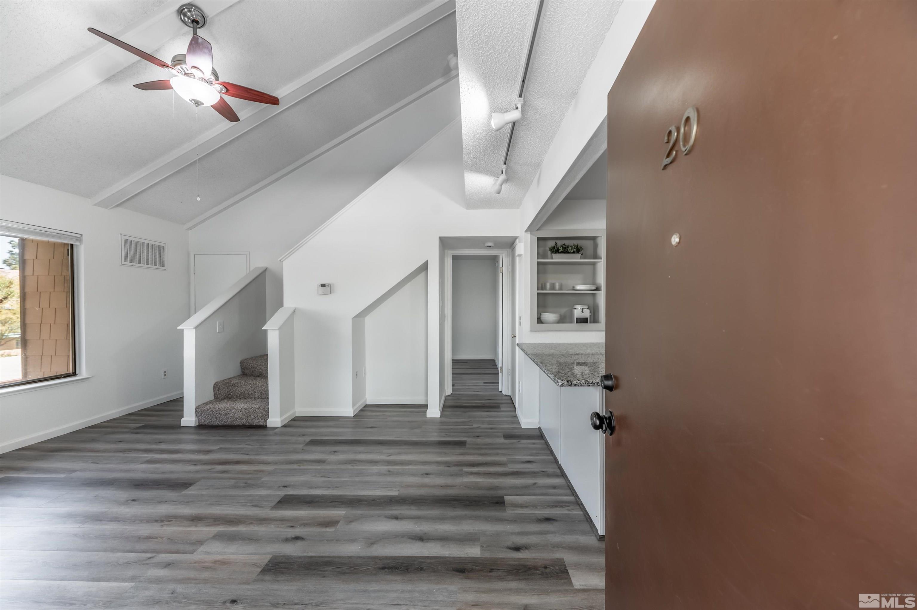 Photo #5: 250005328 Listing 