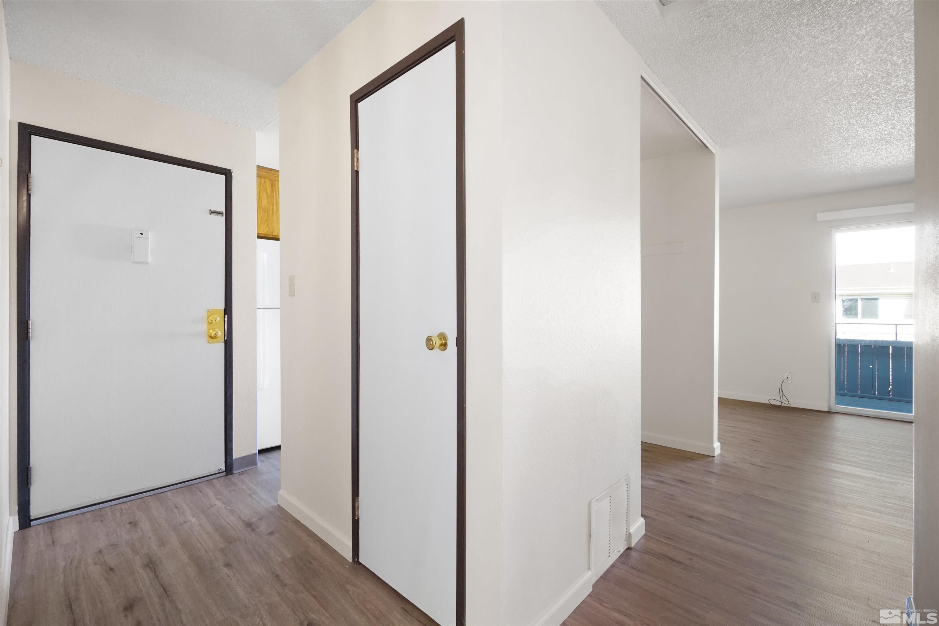 Photo #4: 250005342 Listing 