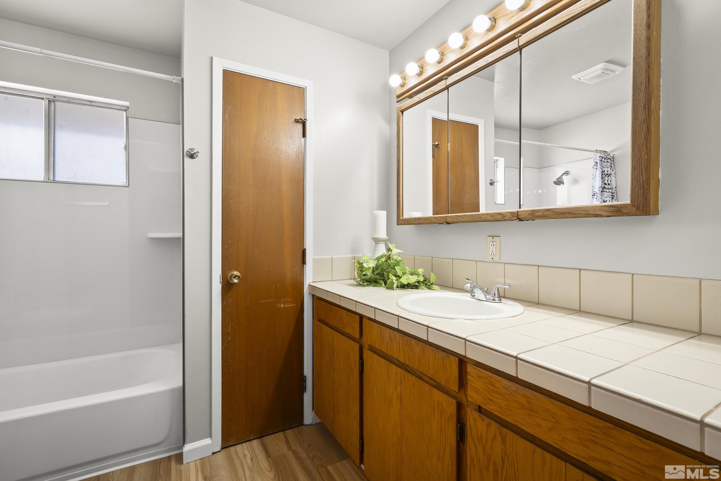 Photo #8: 250005344 Listing: Photo #8