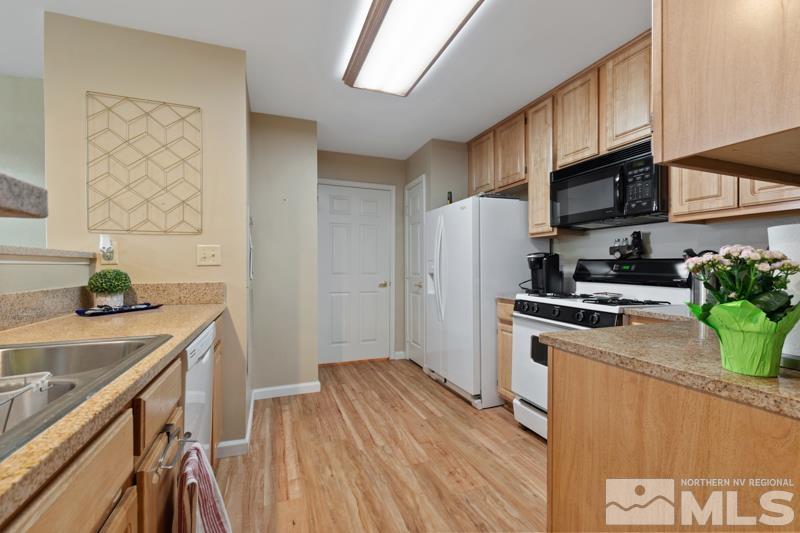 Photo #4: 250005422 Listing: Photo #4