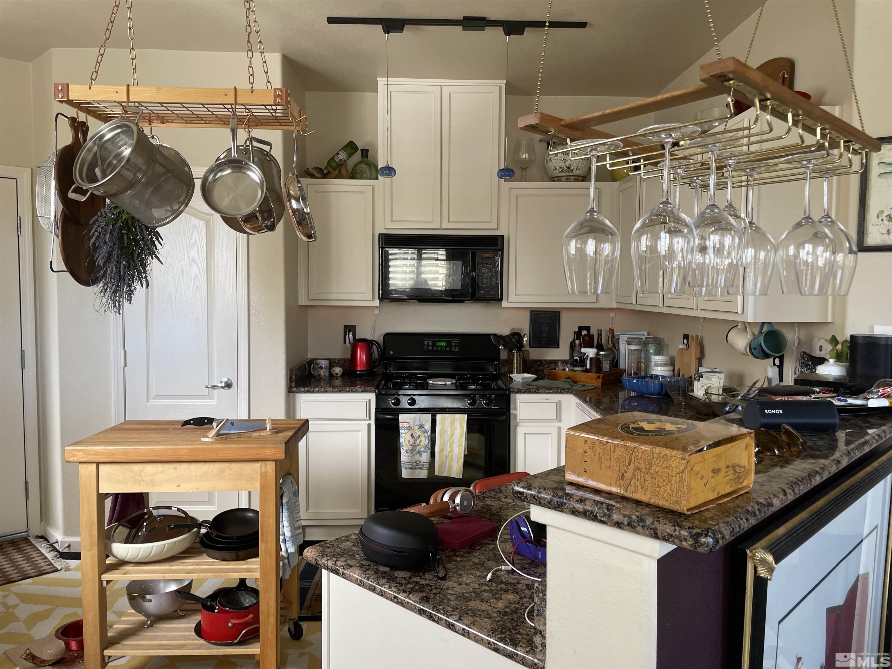 Photo #4: 250005427 Listing 