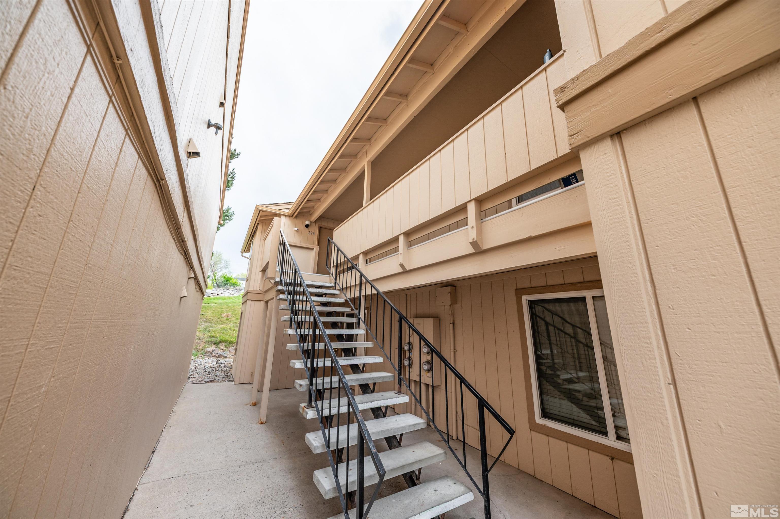 Photo #2: 250005498 Listing 