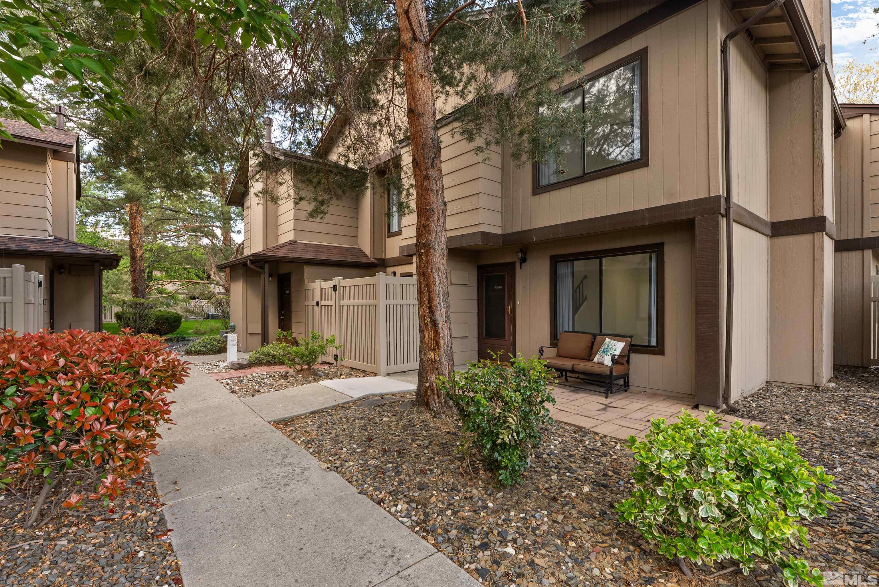 Photo #2: 250005707 Listing 