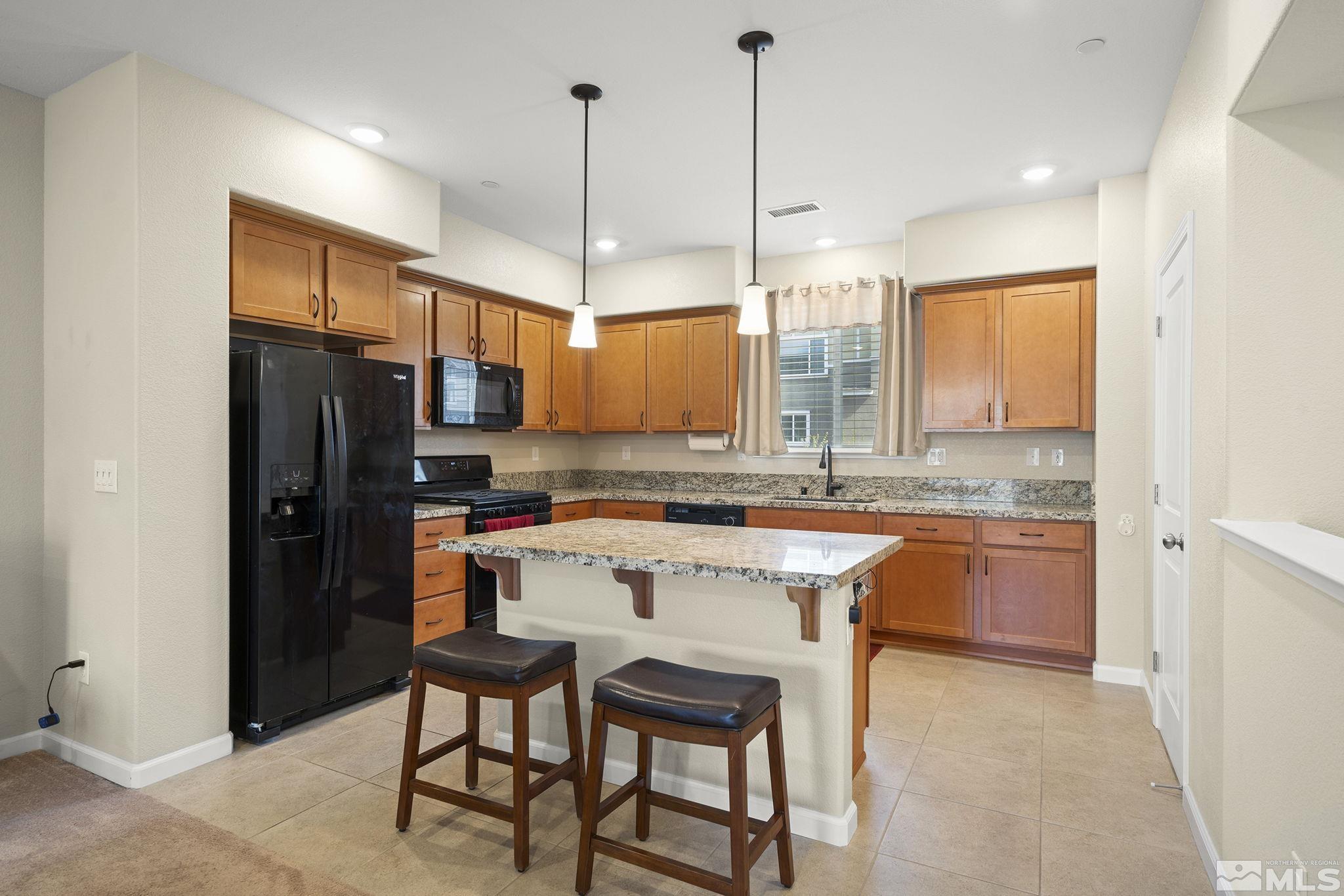 Photo #2: 250005797 Listing 