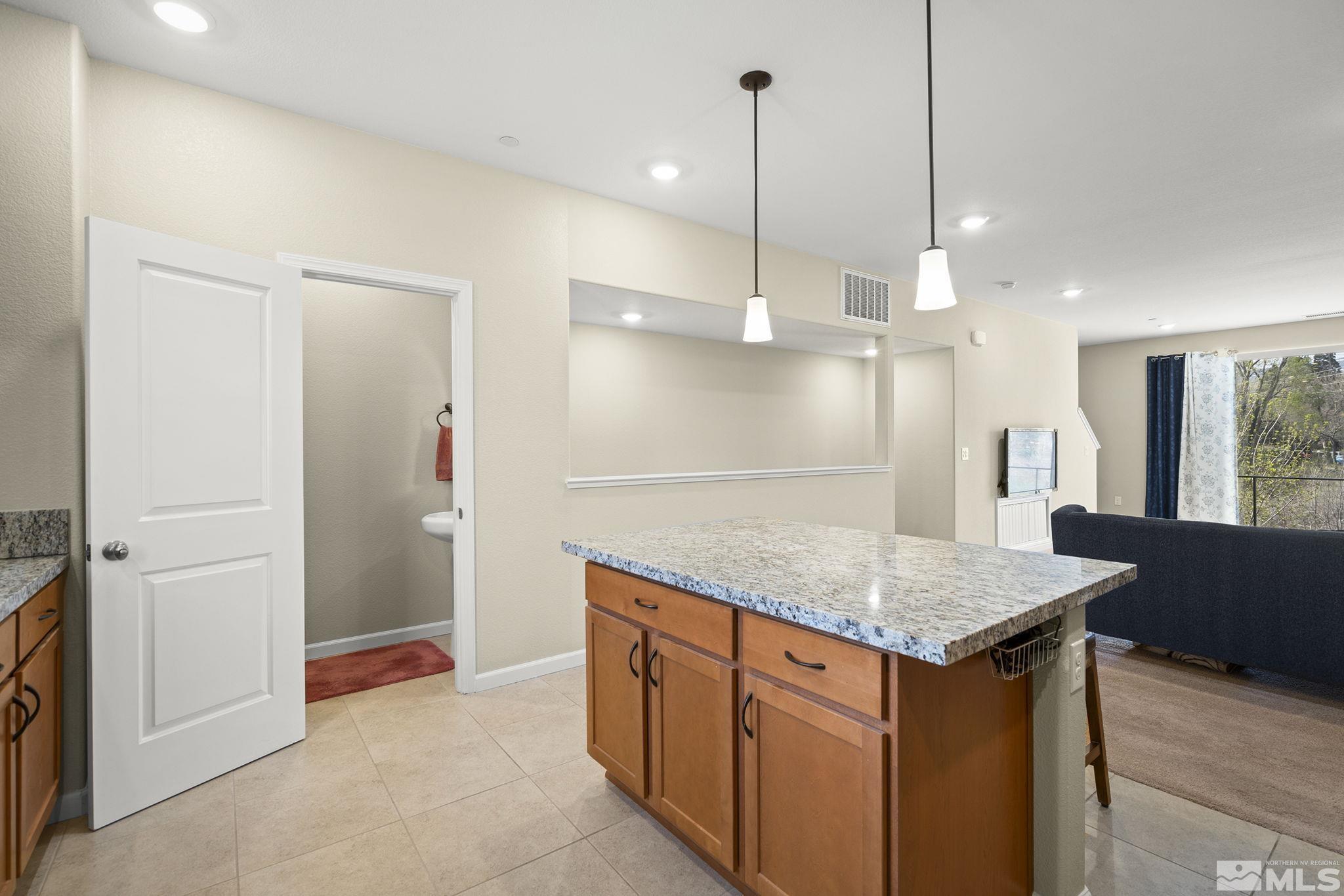 Photo #3: 250005797 Listing 