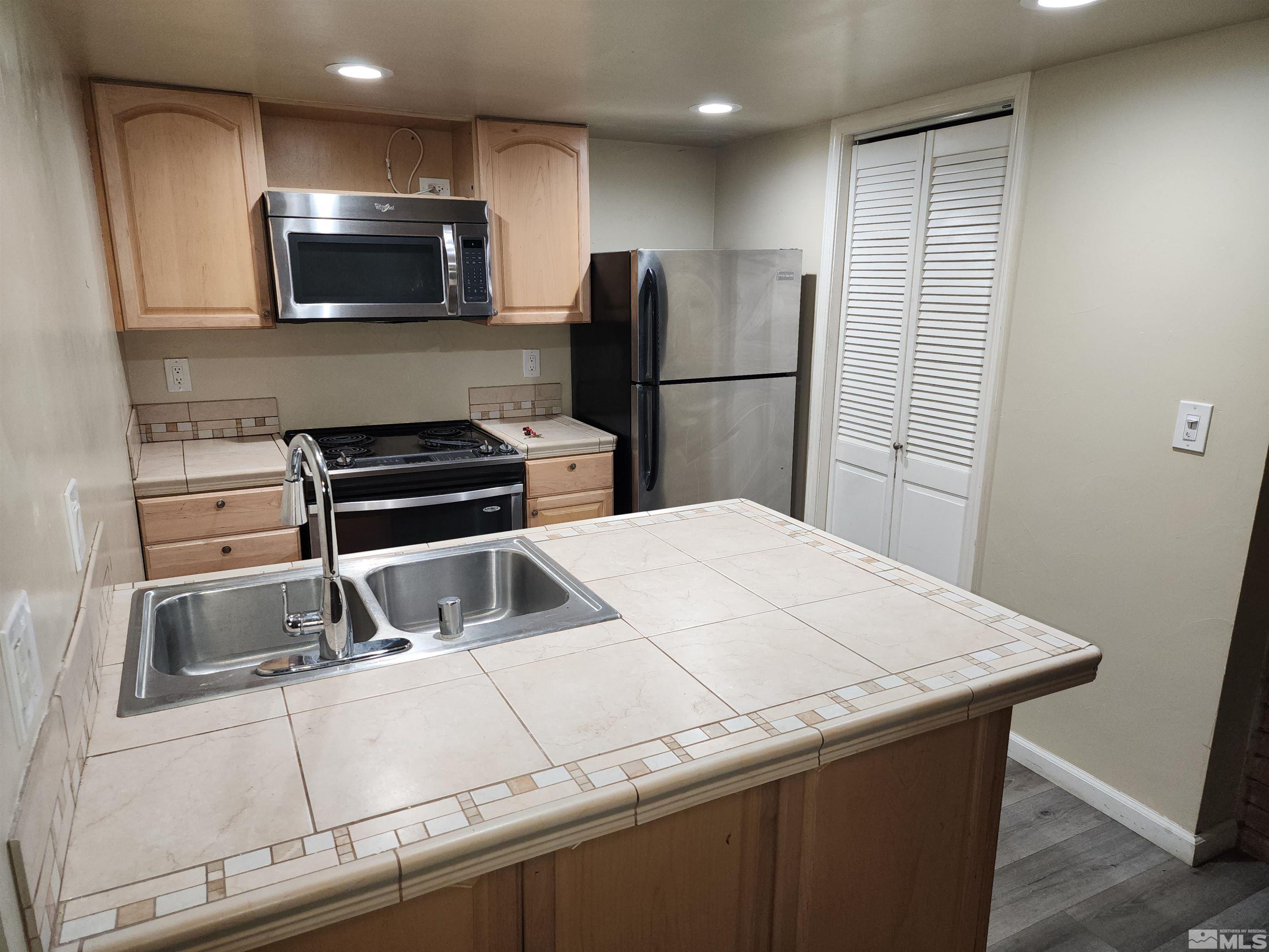 Photo #4: 250005909 Listing: Photo #4
