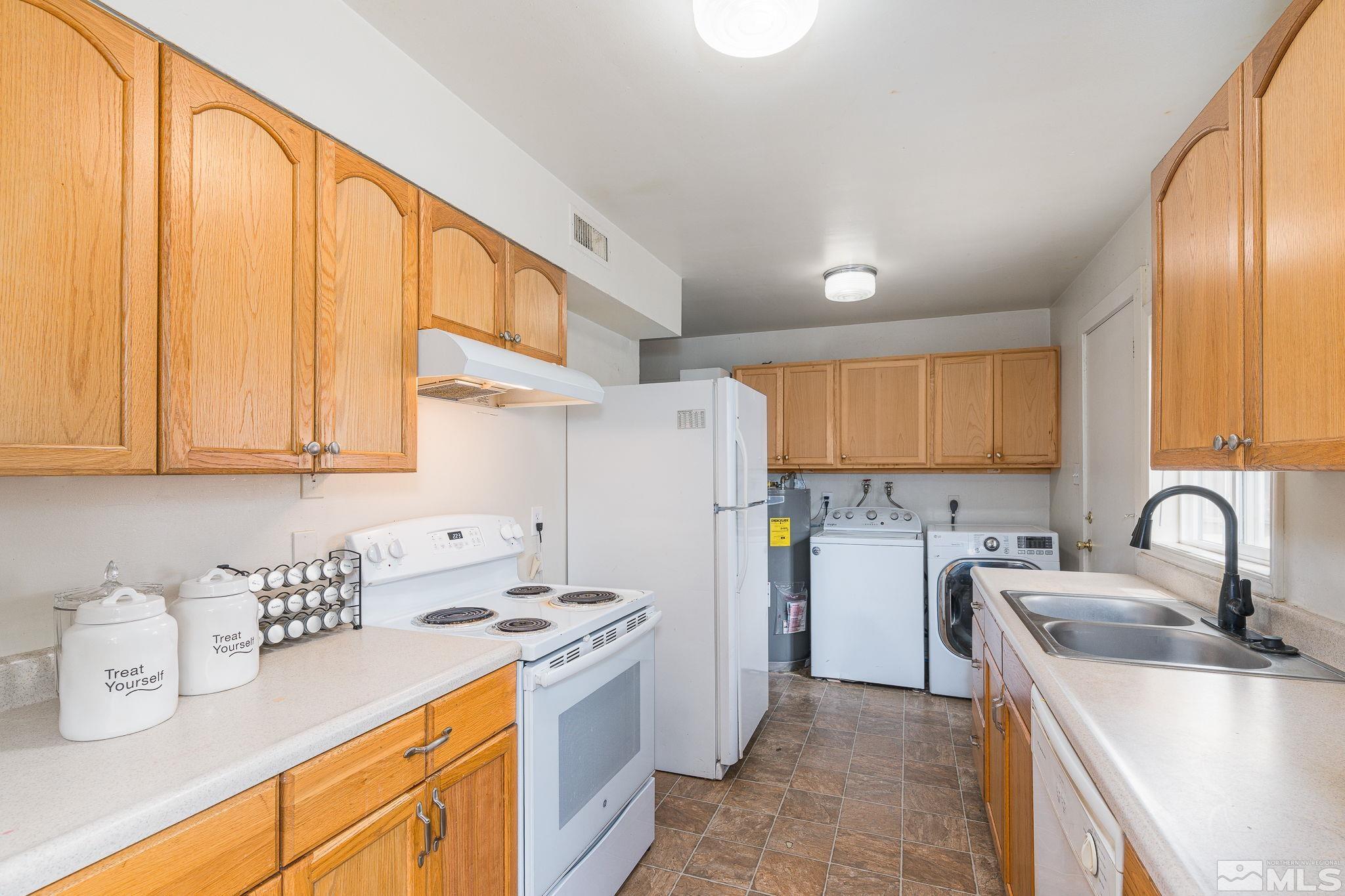 Photo #9: 250005943 Listing: Photo #9