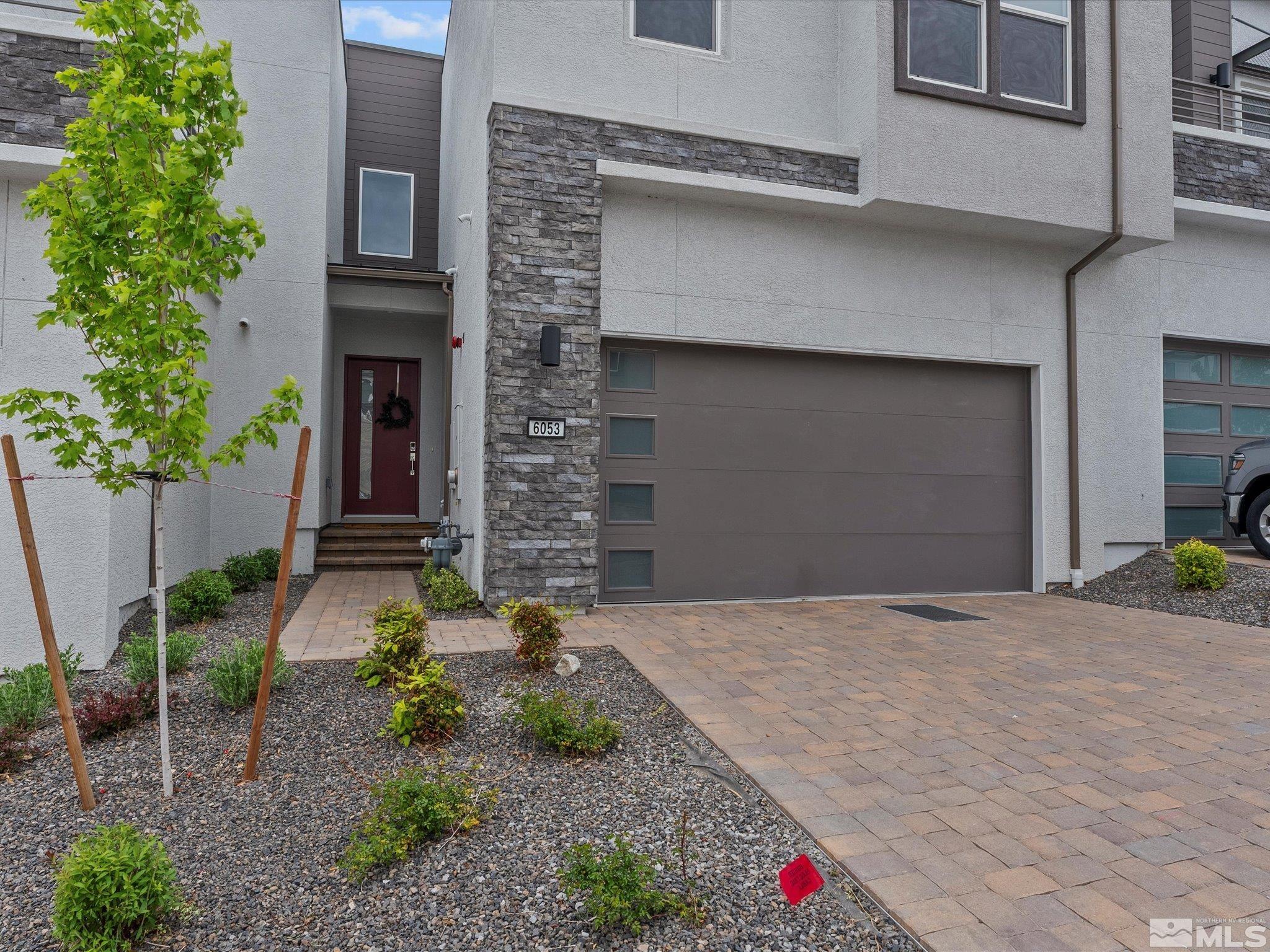 Photo #2: 250005963 Listing 