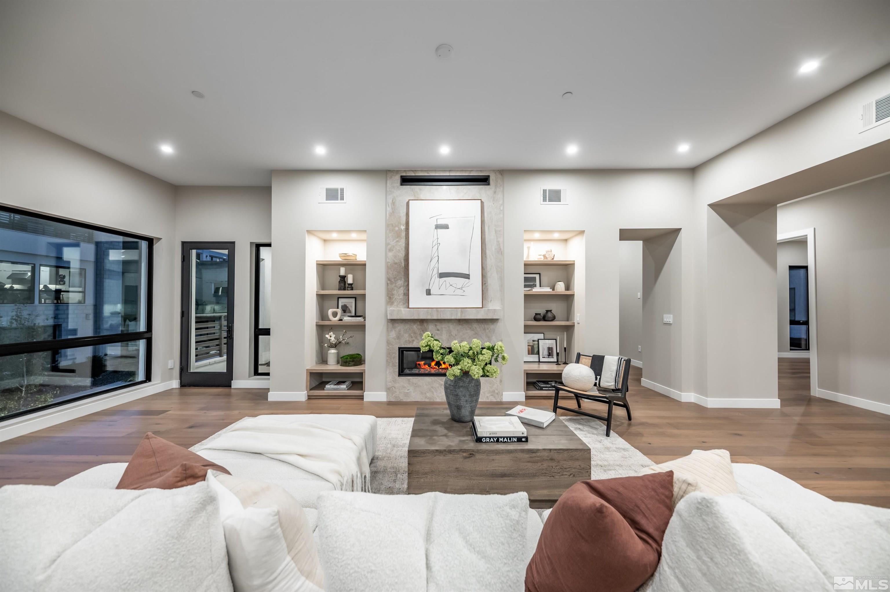 Photo #2: 250006066 Listing 