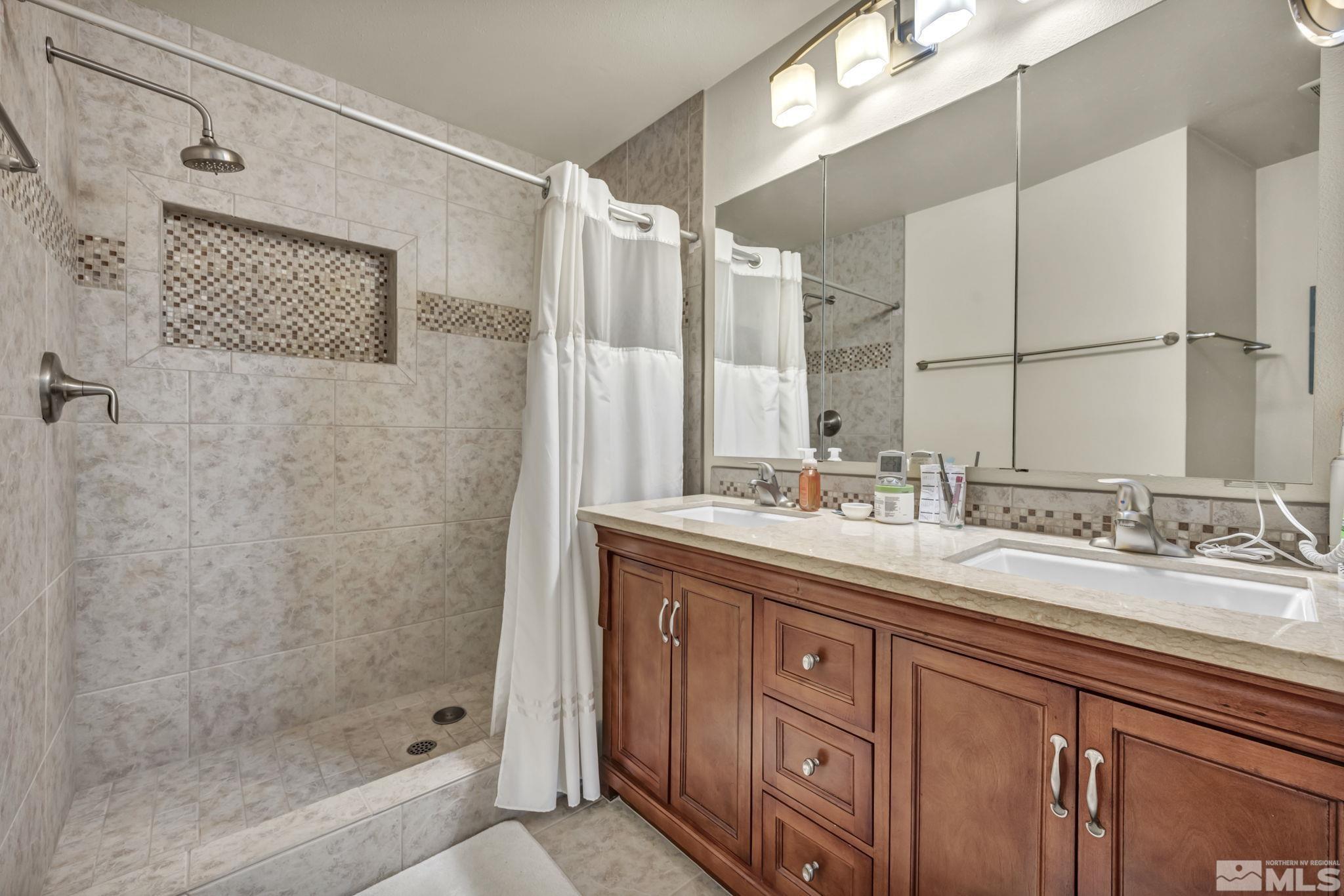 Photo #23: 250006086 Listing: Photo #23