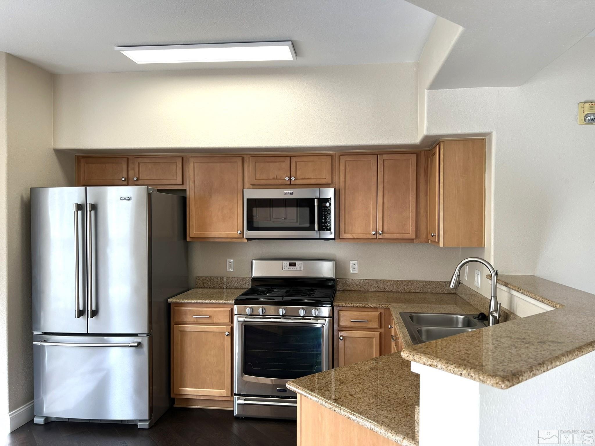 Photo #3: 250006139 Listing 