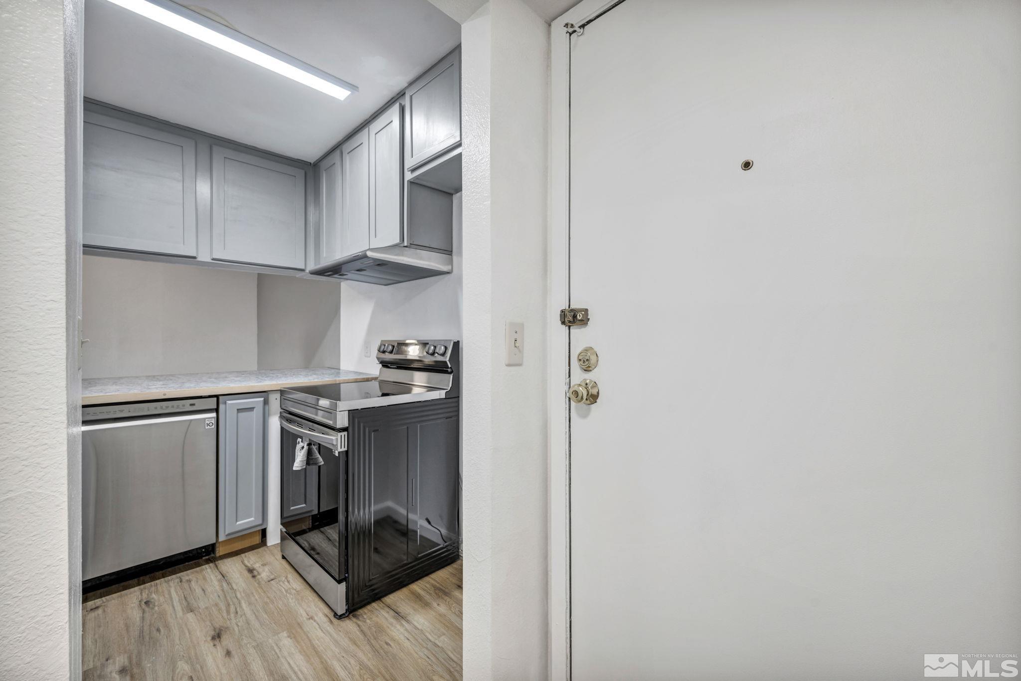 Photo #3: 250006151 Listing 