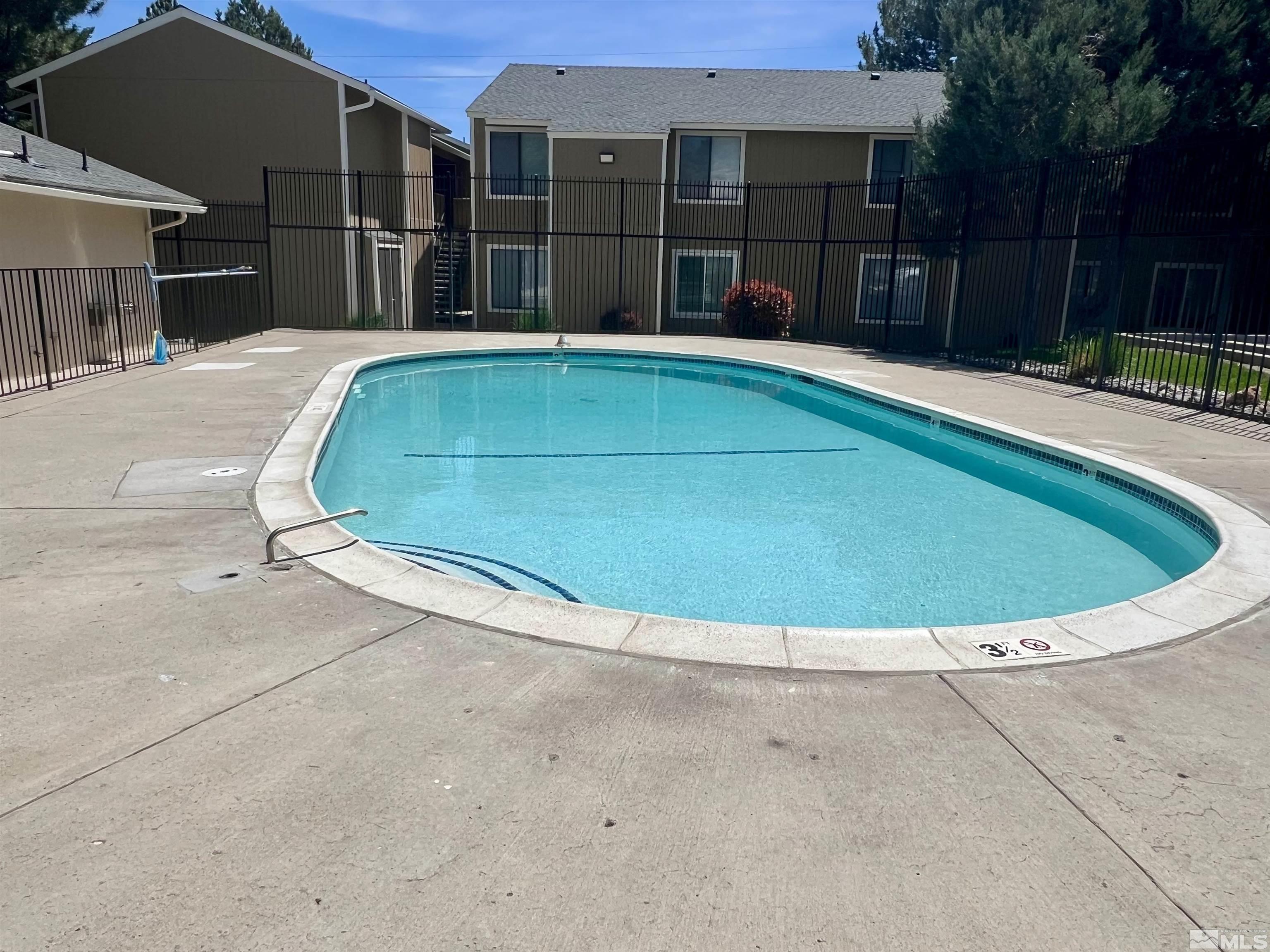 Photo #2: 250006188 Listing 