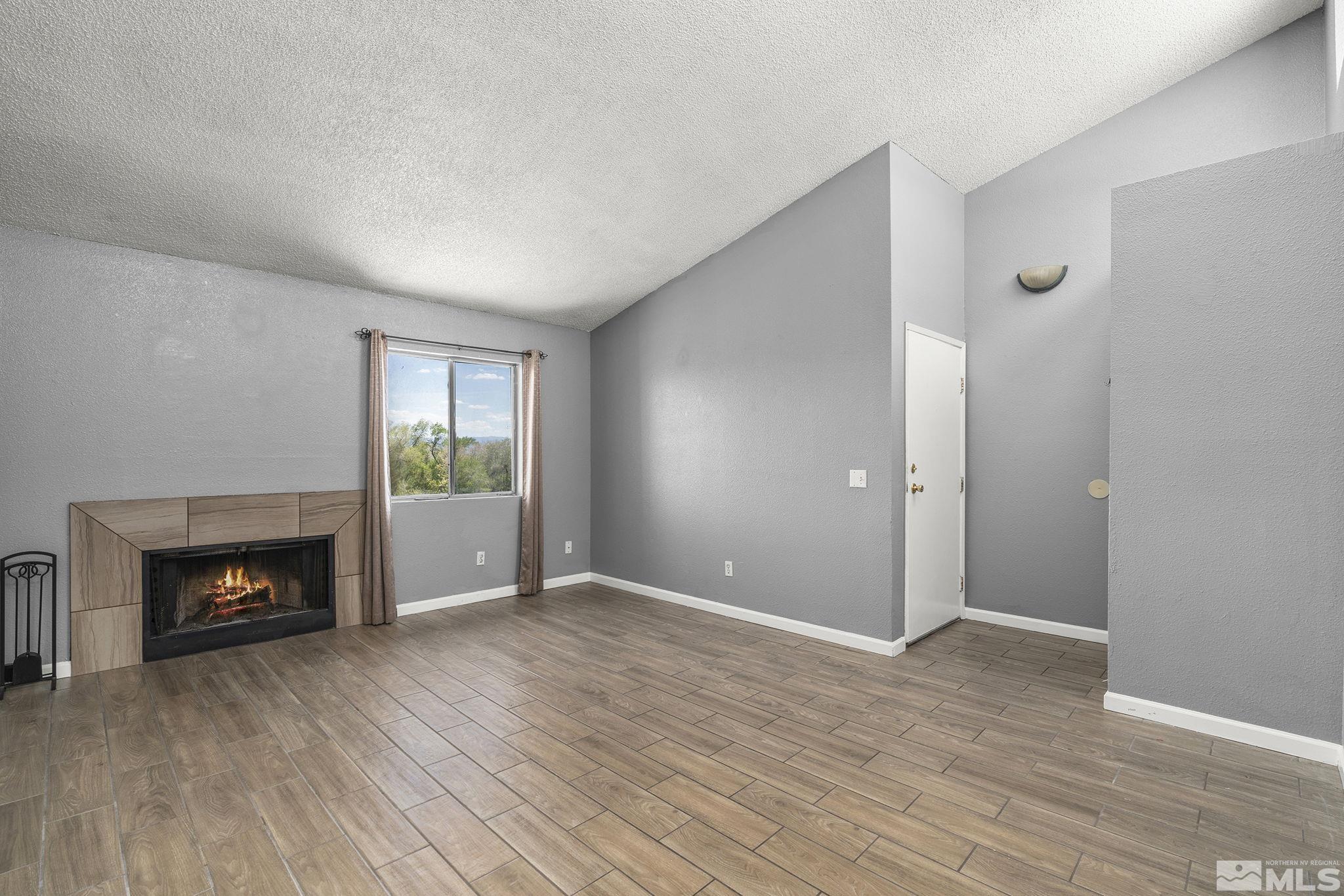 Photo #2: 250006209 Listing 