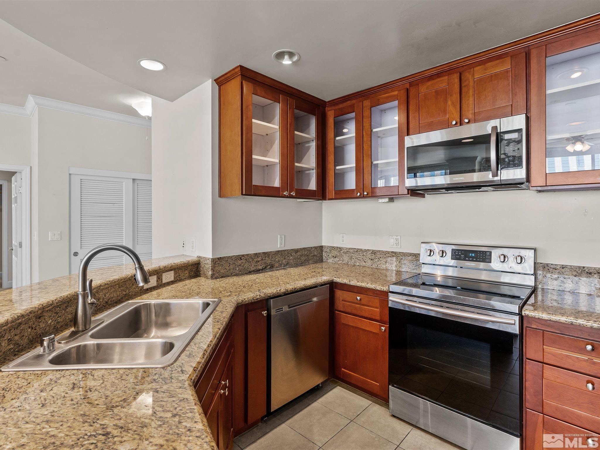 Photo #3: 250006341 Listing 
