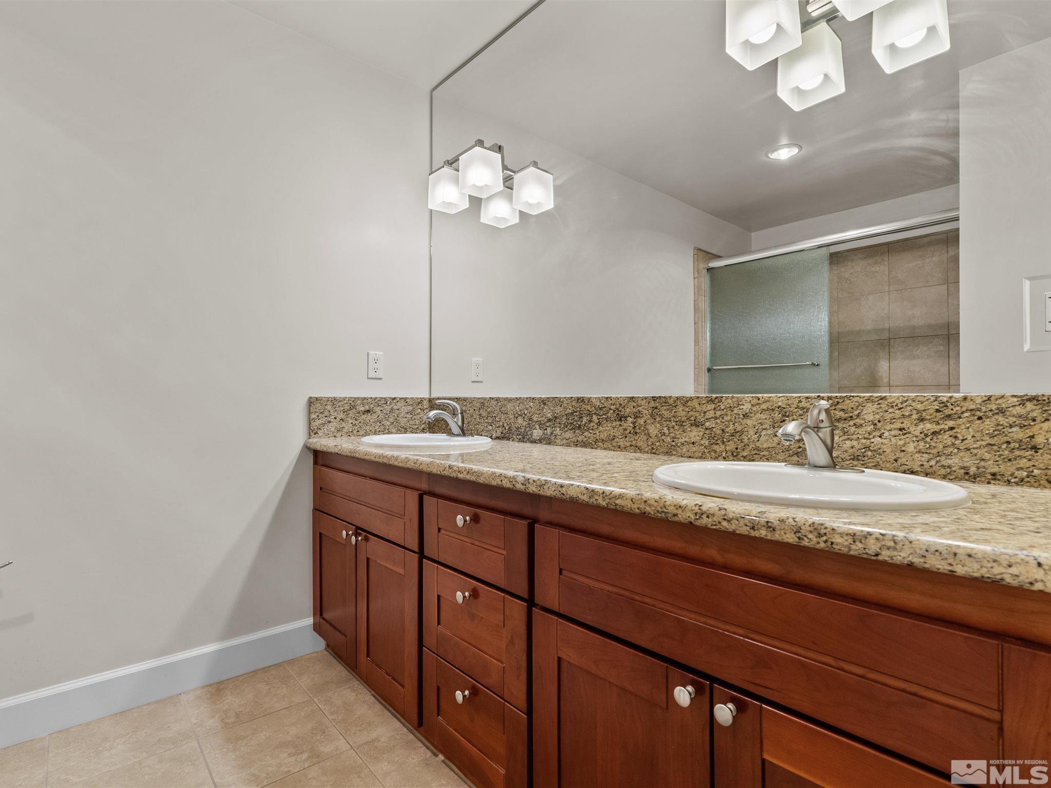Photo #4: 250006341 Listing: Photo #4