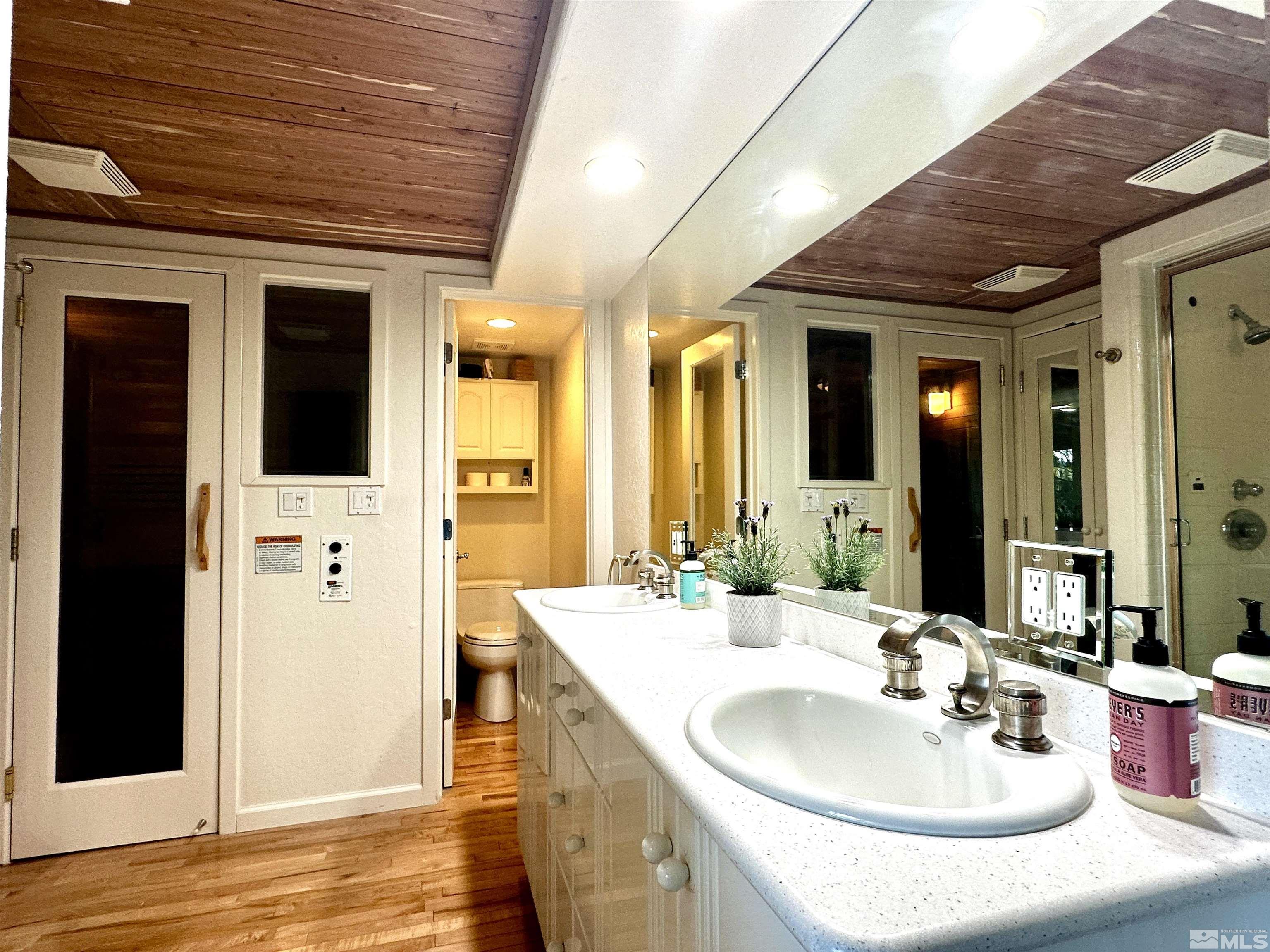 Photo #21: 250006384 Listing: Photo #21