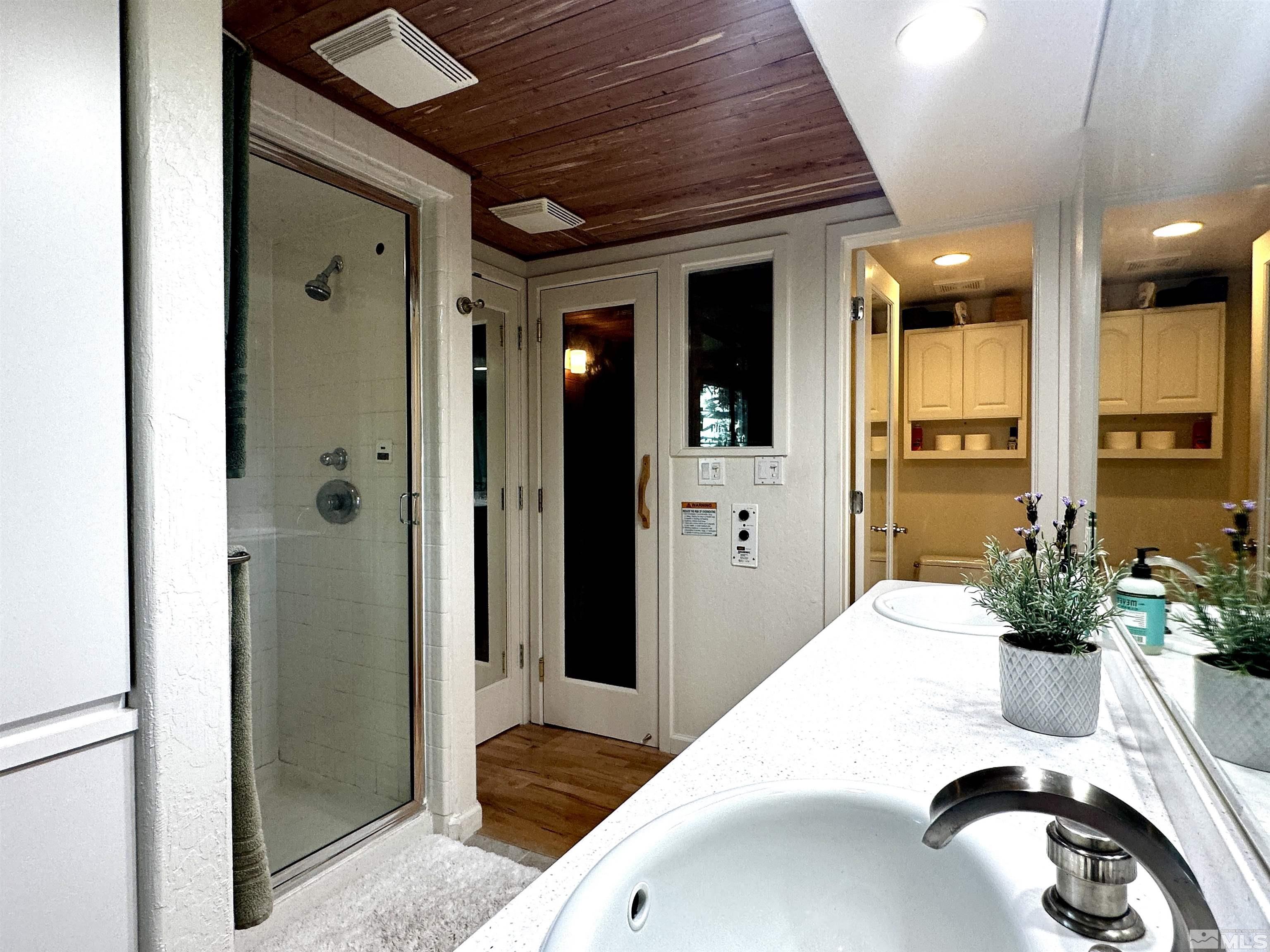 Photo #22: 250006384 Listing: Photo #22