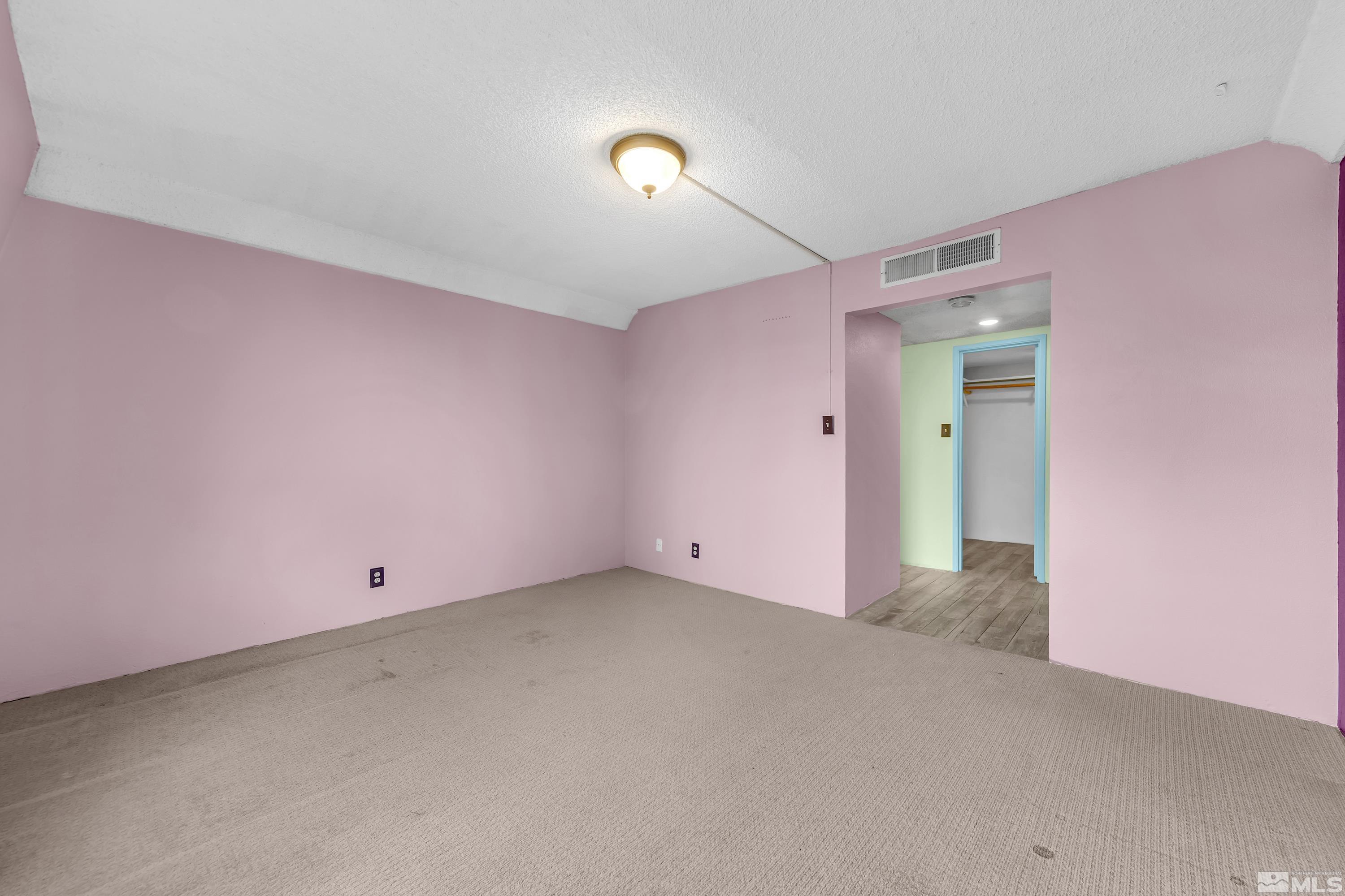 Photo #12: 250006401 Listing: Photo #12