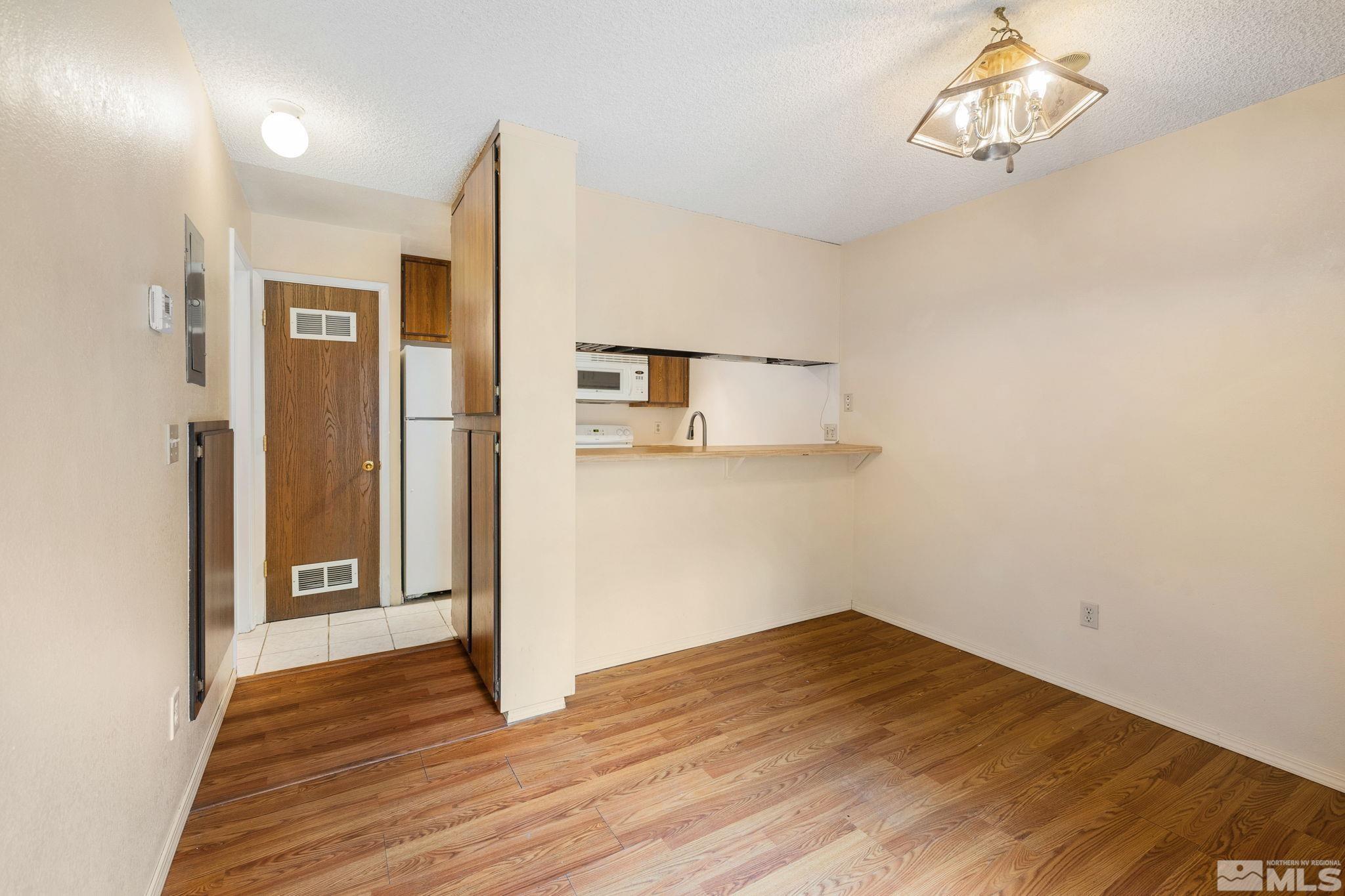 Photo #5: 250006431 Listing: Photo #5