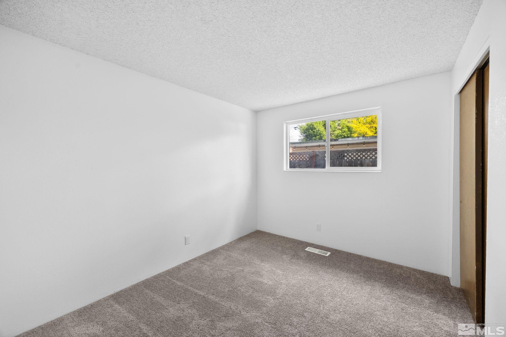 Photo #15: 250006490 Listing: Photo #15