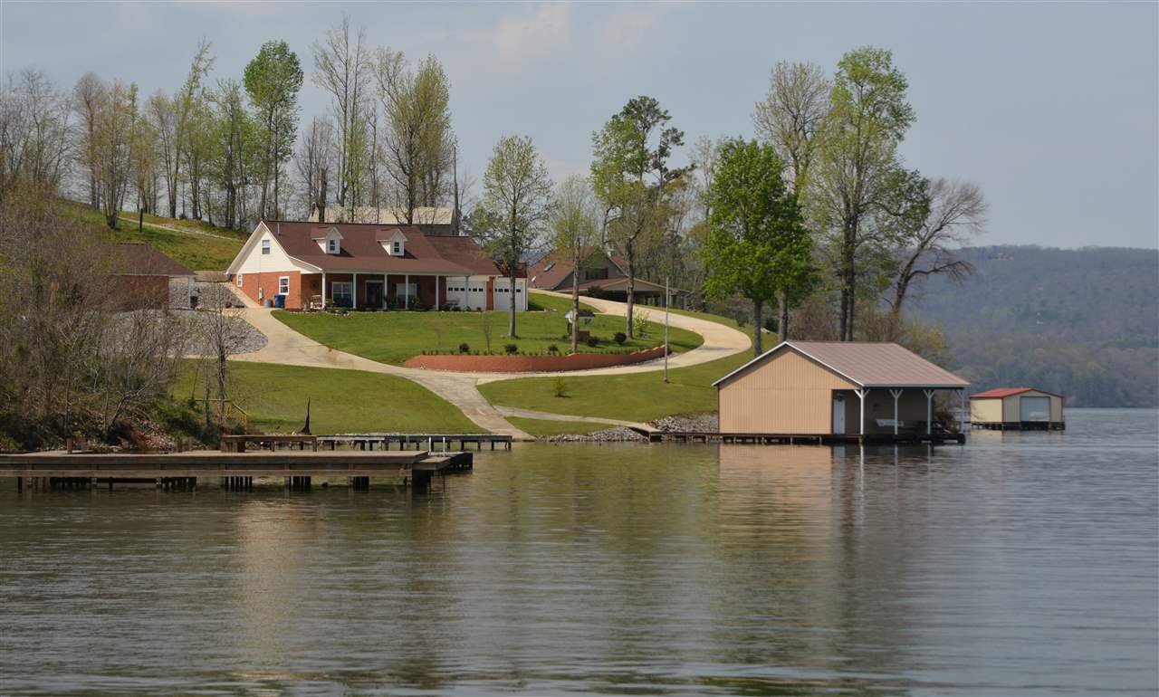 Lake Guntersville Waterfront Real Estate - Huntsville Alabama Real Estate