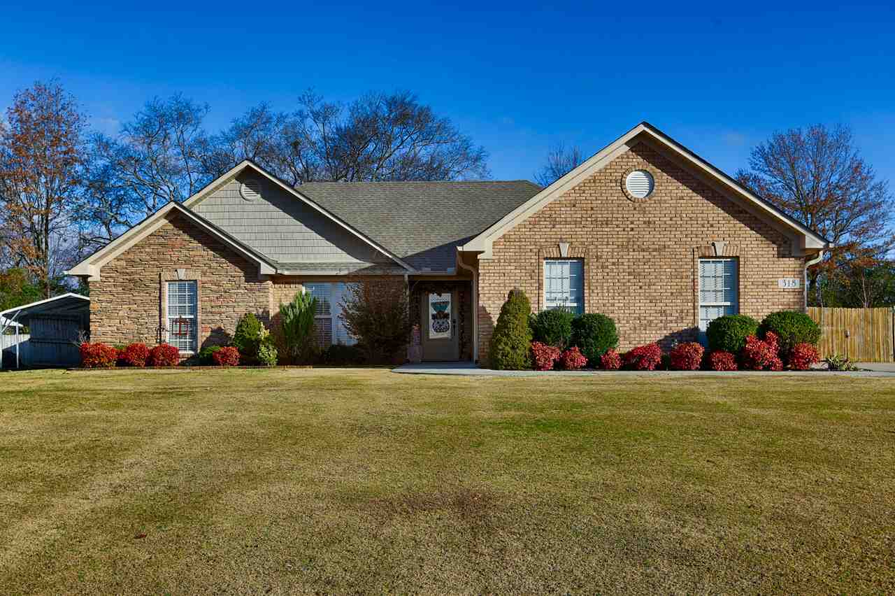 Huntsville Alabama homes for sale with pools