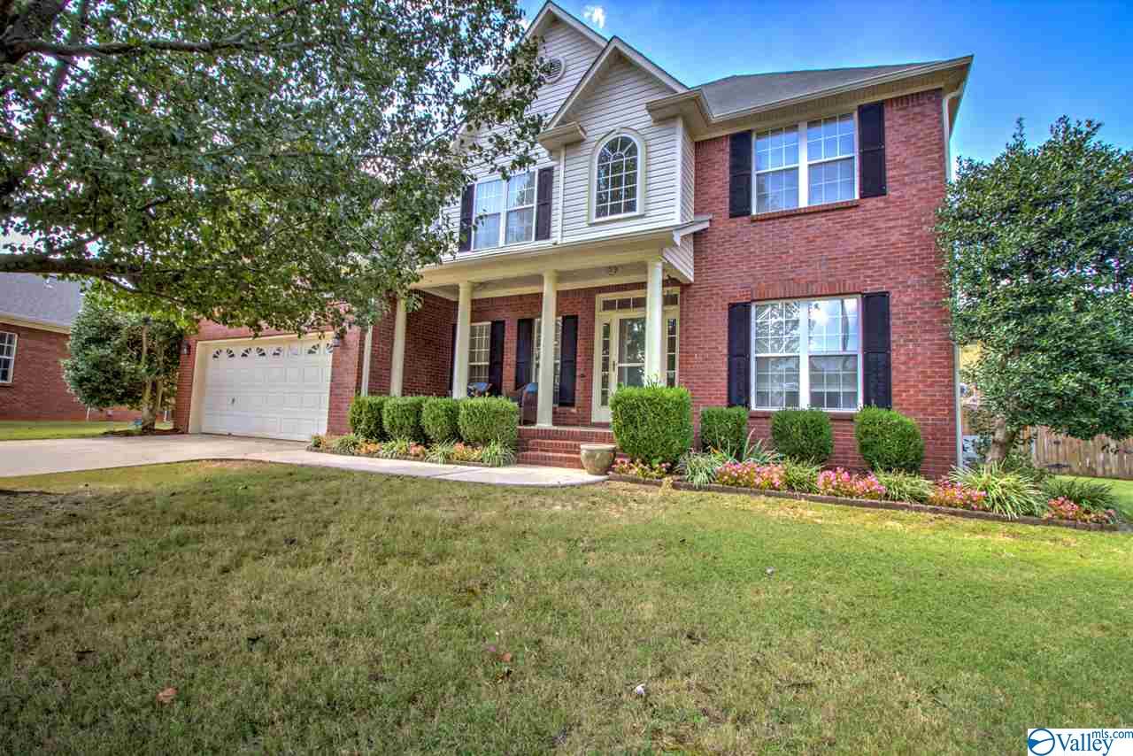 Huntsville Alabama homes for sale with pools