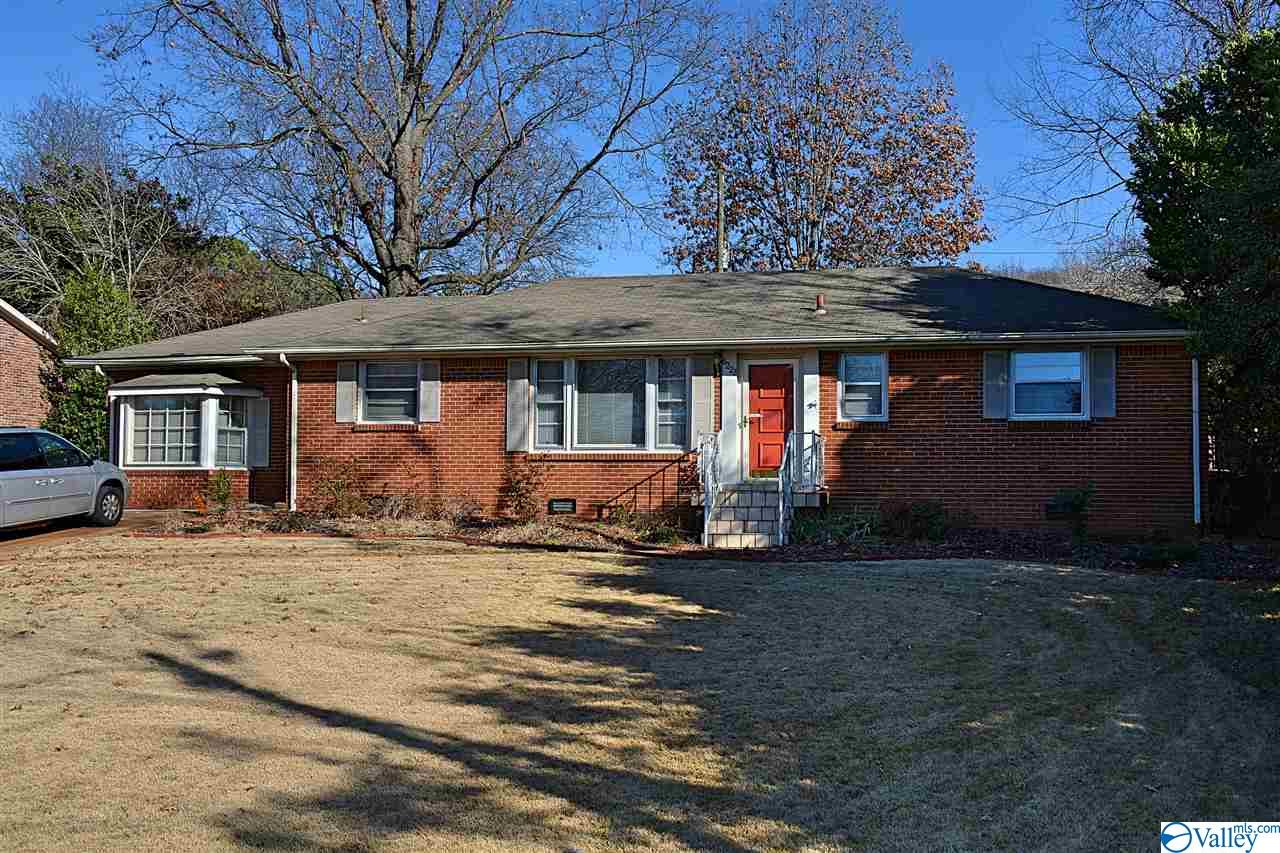 Huntsville Alabama homes for sale with pools