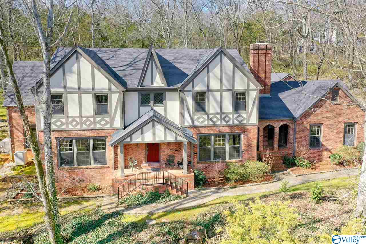 Homes with Acreage in Huntsville and Madison County Alabama