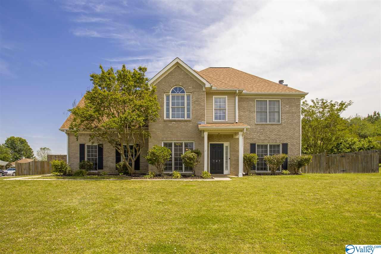 Huntsville Alabama homes for sale with pools